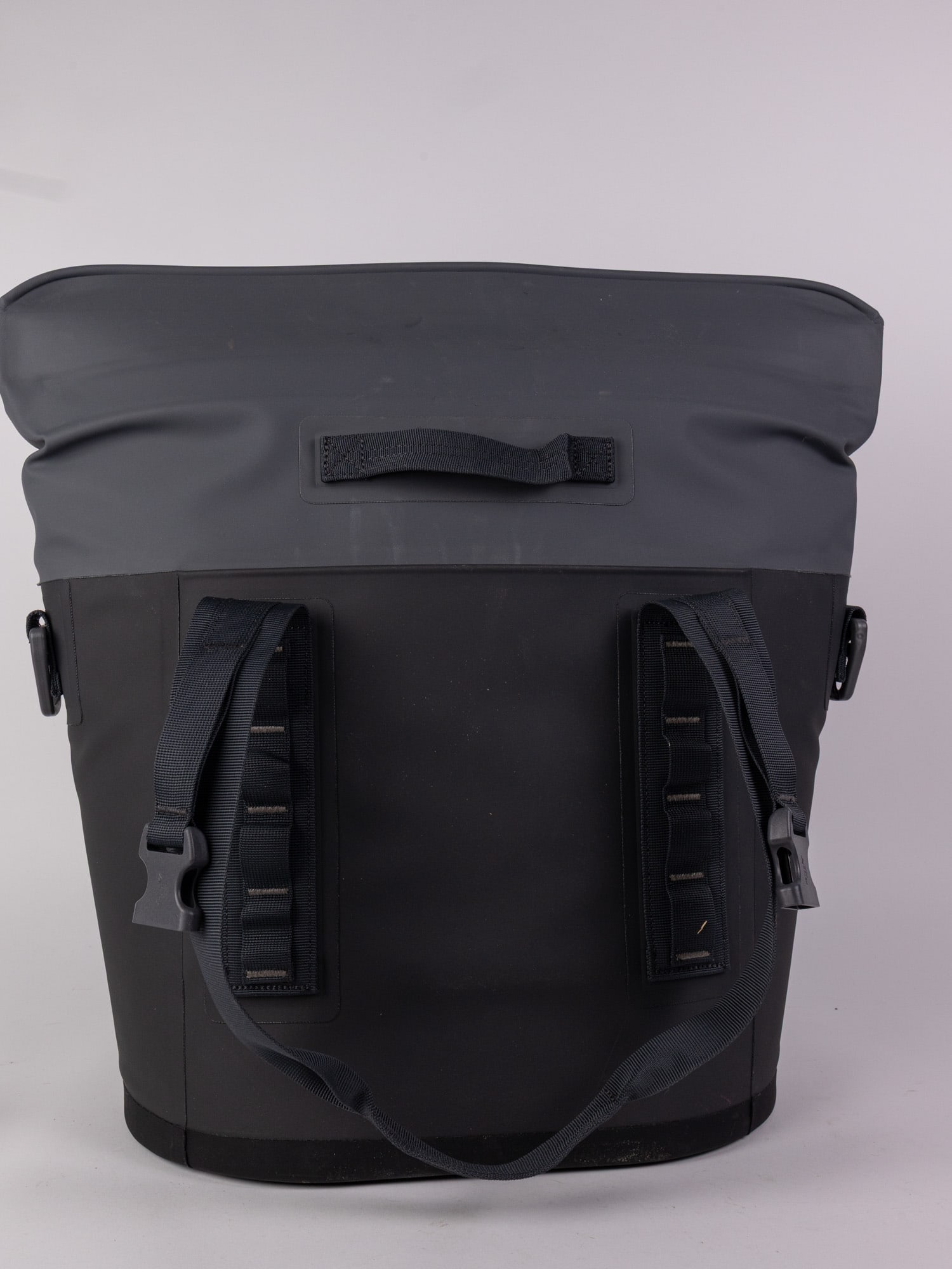 Yeti Hopper Soft Cooler Tote Bag - 4