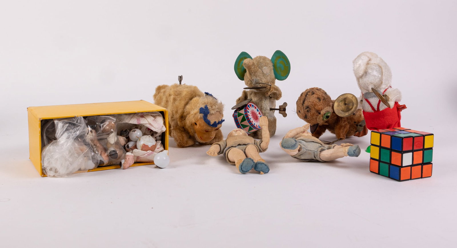 Lot of Assorted Vintage Wind-Up Toys and Dolls - 2