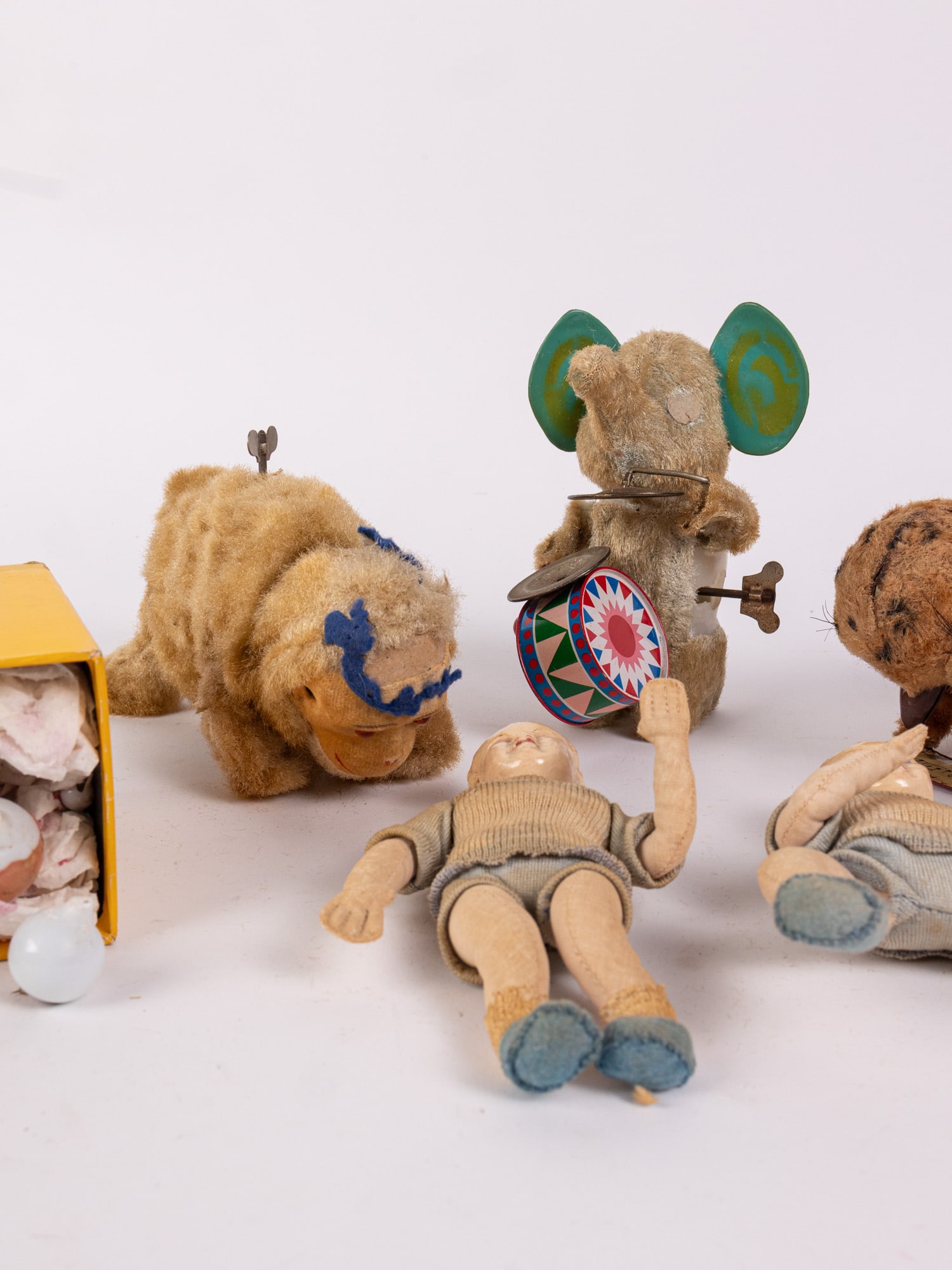 Lot of Assorted Vintage Wind-Up Toys and Dolls - 4