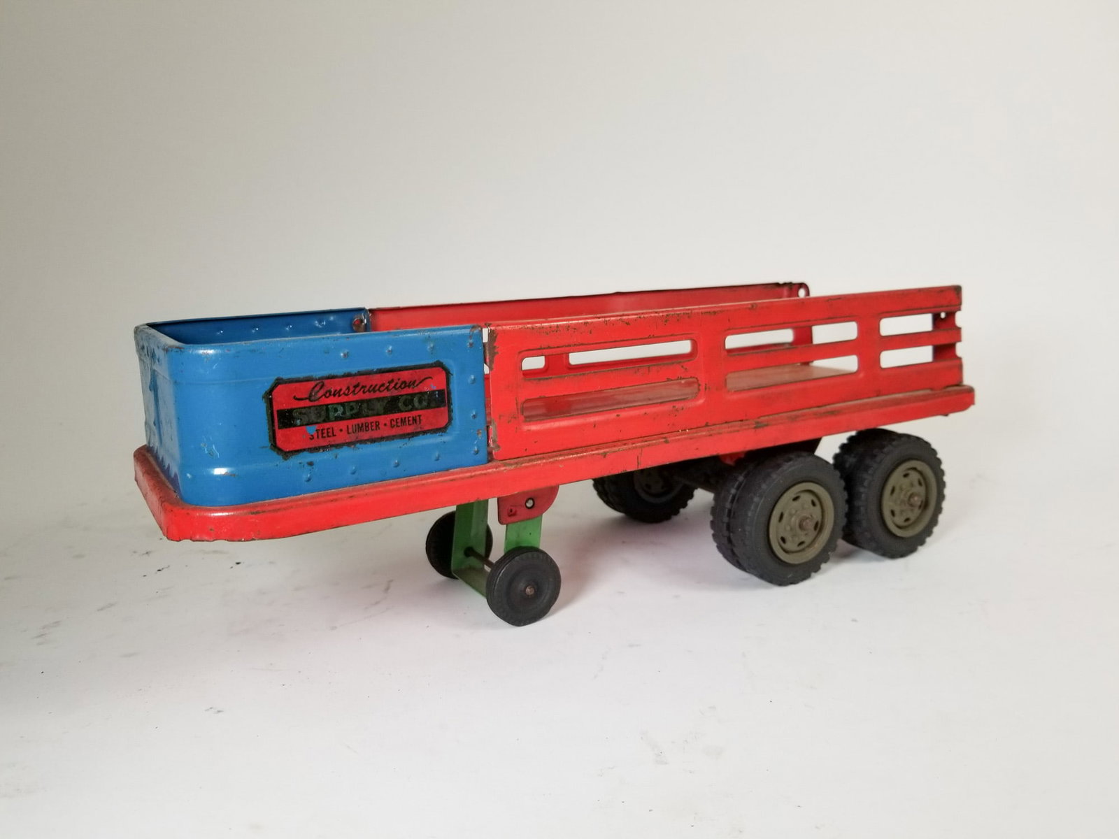 Wyandotte Construction Supply Co. Semi Truck - 5