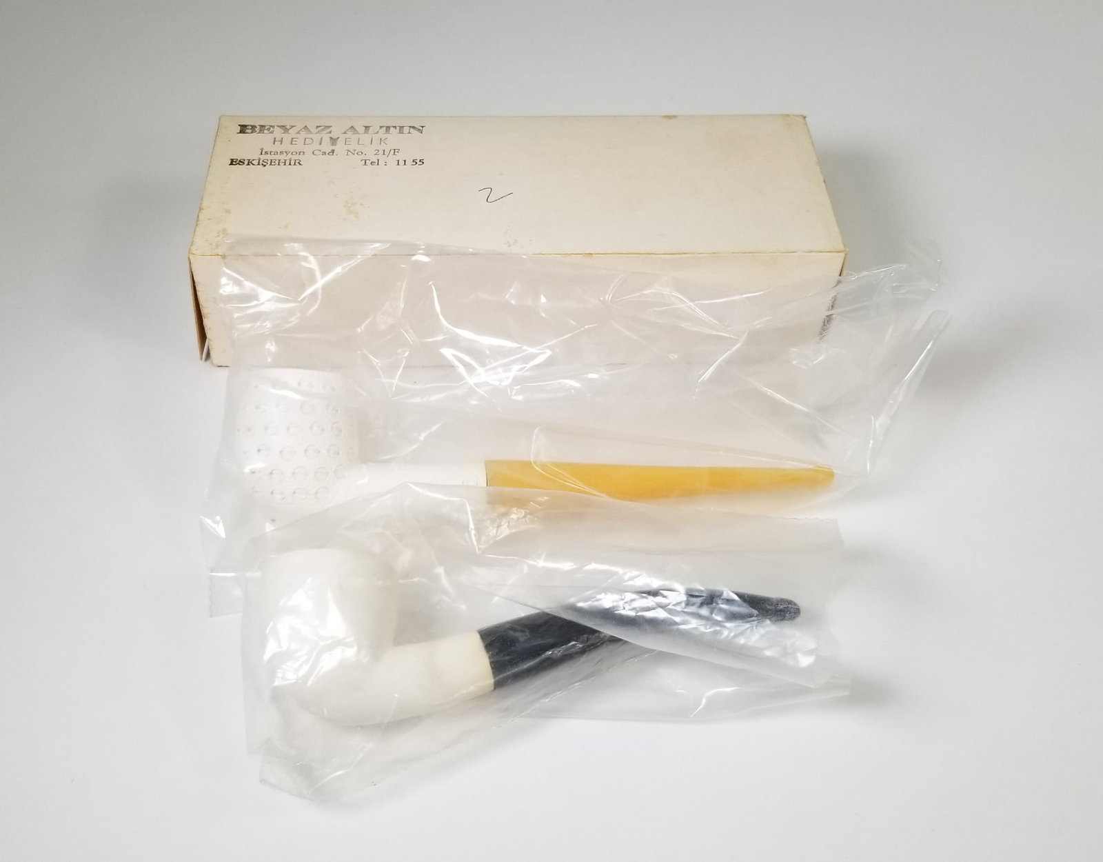 Two Vintage Meerschaum Pipes in Original Box: Two Vintage Meerschaum Pipes in Original Box Size 2" x 2" x 7" Literature Brooks Auction – Online Auction Terms & Conditions Contact: (856) 694-2960 | info@brooks.auction READ BEFORE YOU BID