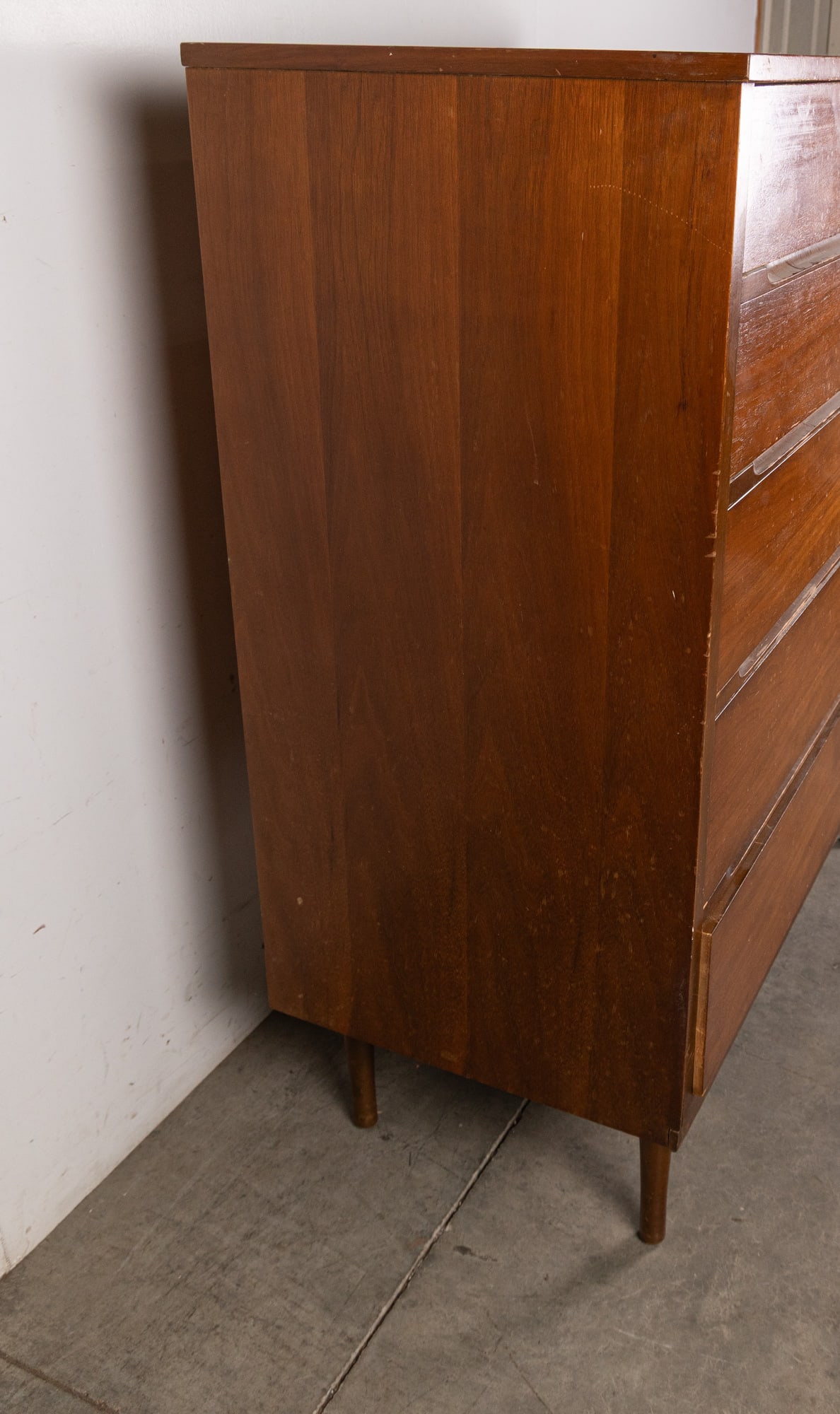 Vintage Mid Century Modern MCM Five Drawer Chest - 4