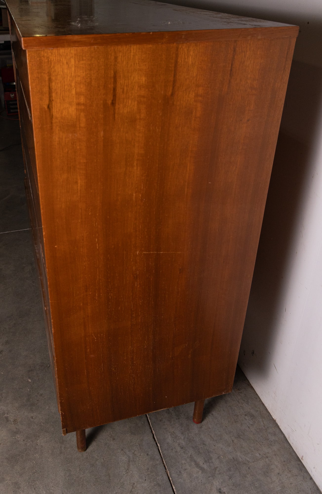 Vintage Mid Century Modern MCM Five Drawer Chest - 5