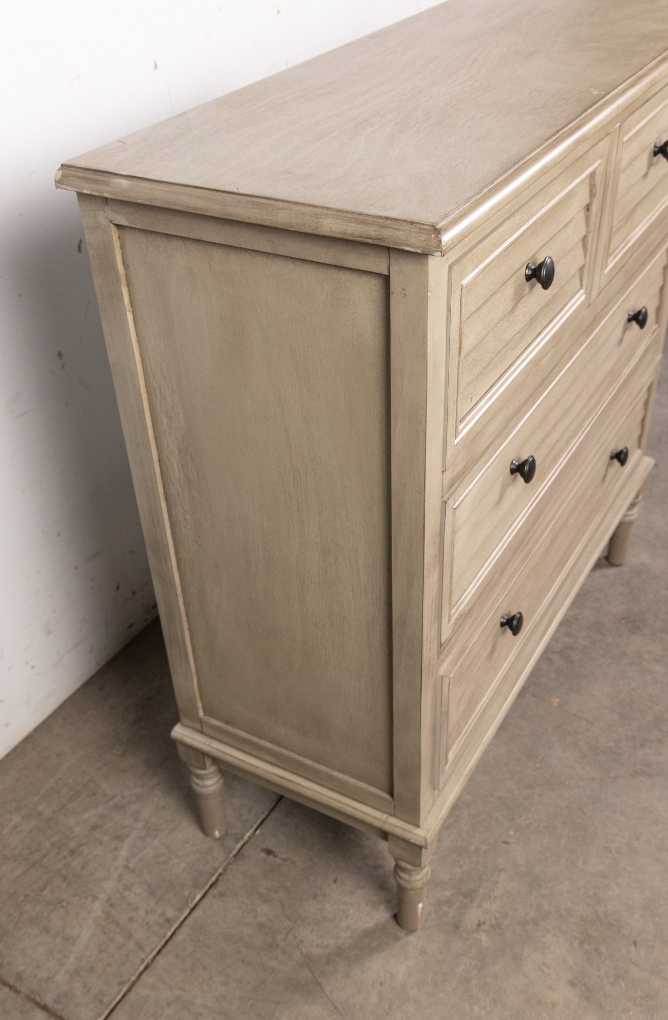 Contemporary Light Grey-Washed Chest of Drawers - 4