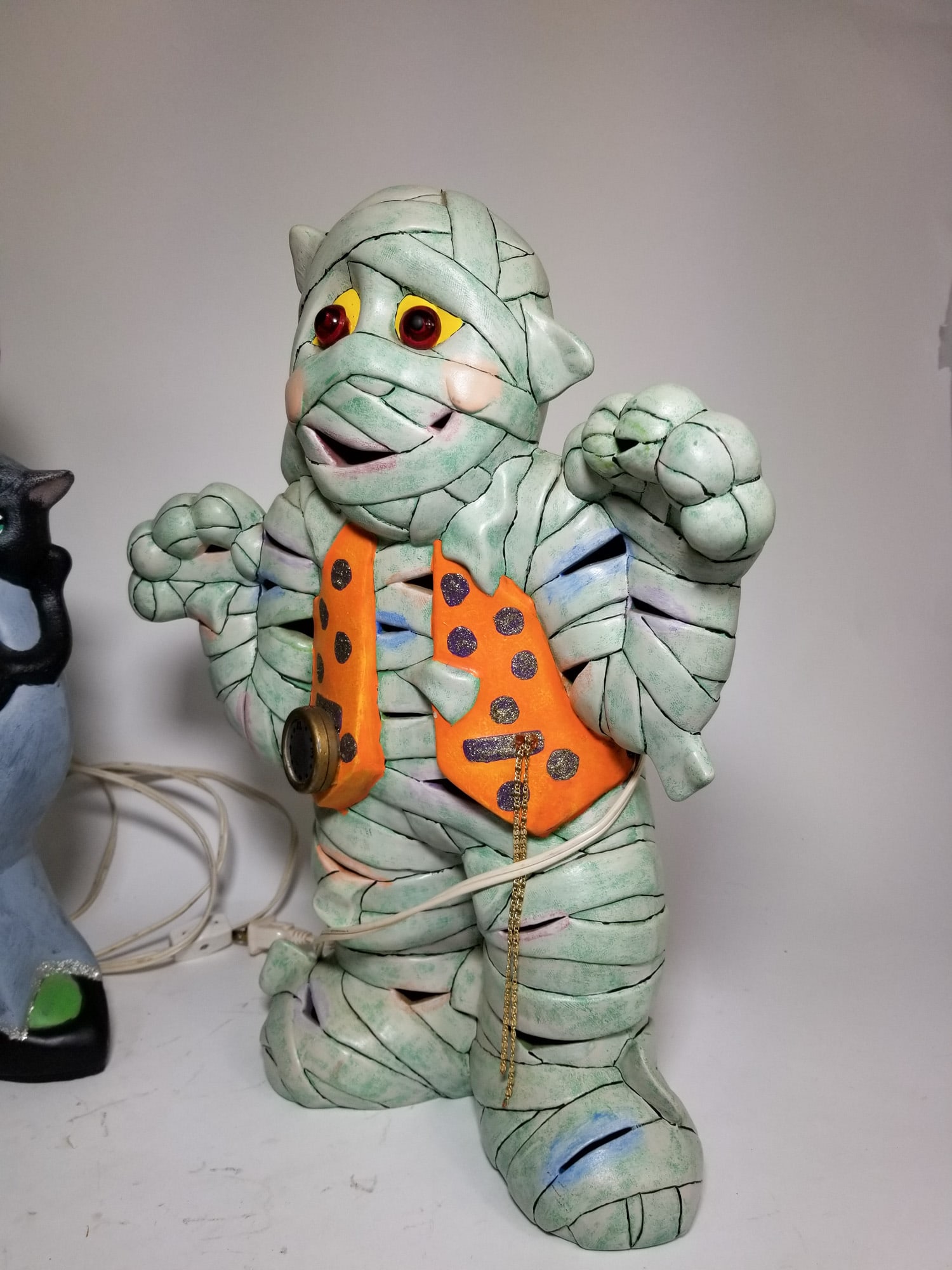 Four Pieces of Light-Up Ceramic Halloween Decor - 5