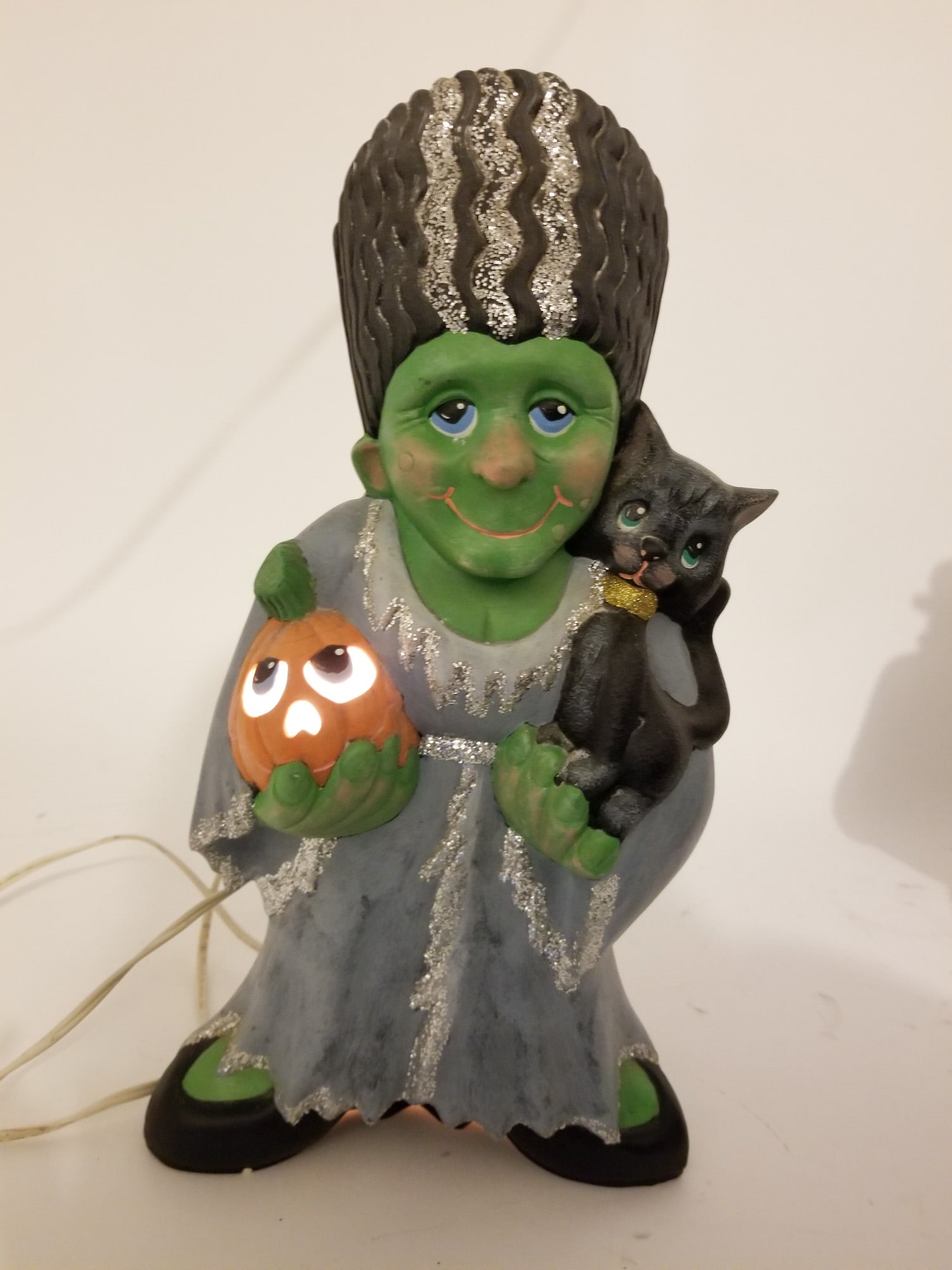 Four Pieces of Light-Up Ceramic Halloween Decor - 9