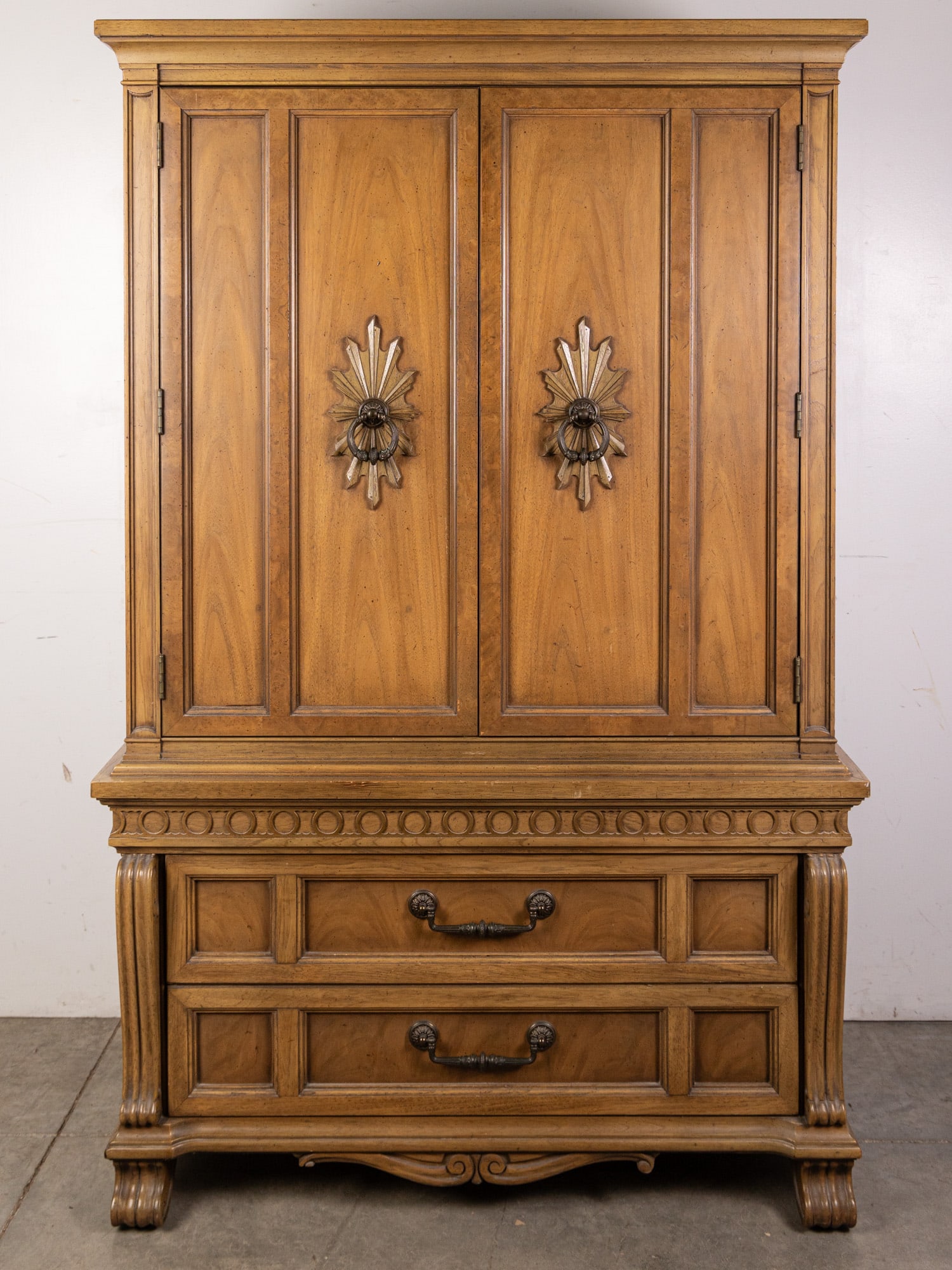 Vintage Thomasville 2-Door Armoire: Vintage Thomasville 2-Door Armoire Size 66" x 42" x 20" Literature Brooks Auction – Online Auction Terms & Conditions Contact: (856) 694-2960 | info@brooks.auction READ BEFORE YOU BID: We want