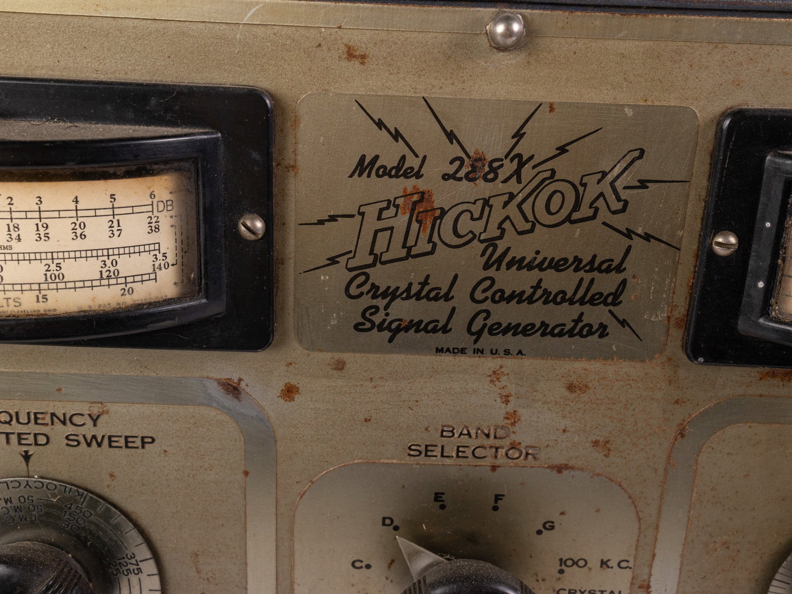 Hickok Model 288X Universal Crystal Controlled Signal Generator - 2