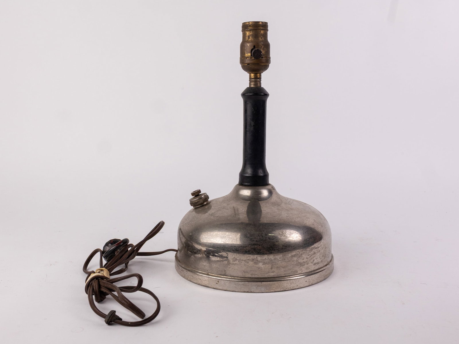 Antique Akron Gas Lamp Co. Pressurized Gas Converted Lamp (1 of 4)