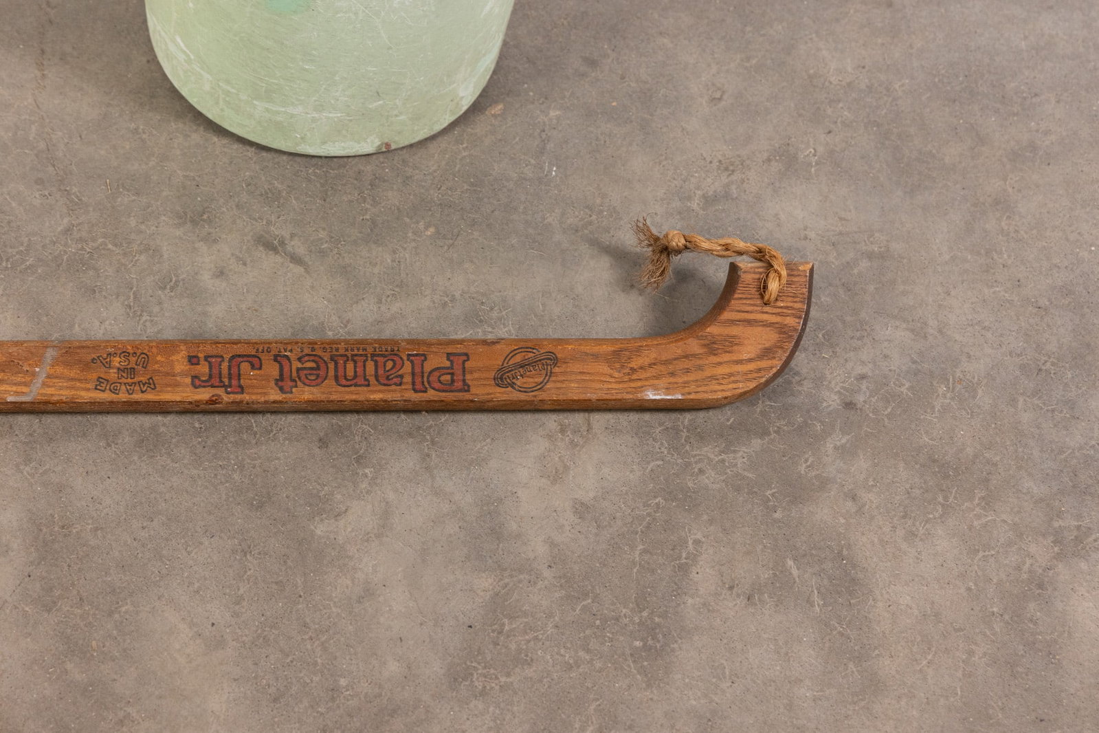 Vintage Lawn Edger & Aerated Bait Bin - 3