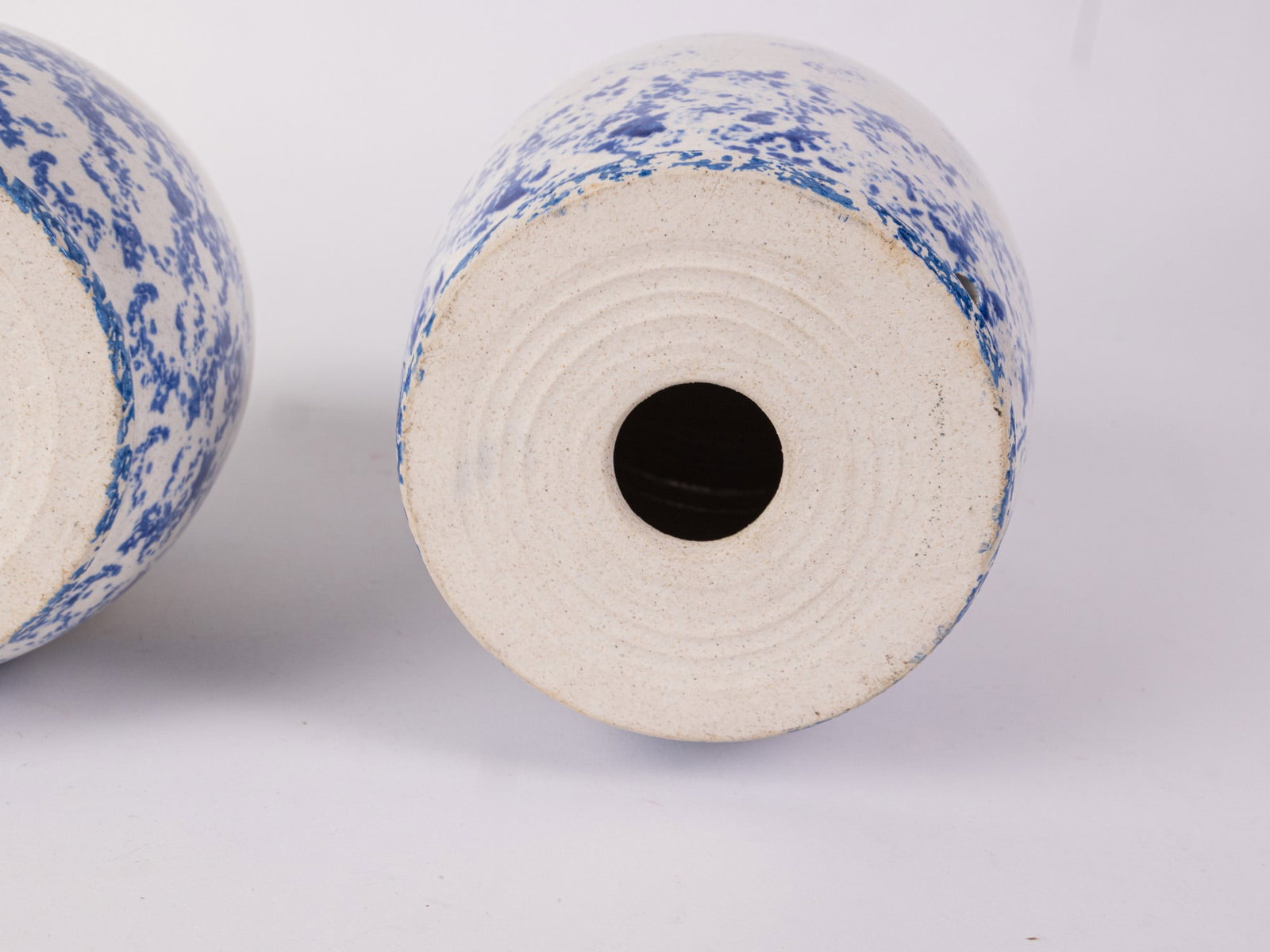 Pair of Vintage Blue Spongeware Decorated Lamp Bases - 5