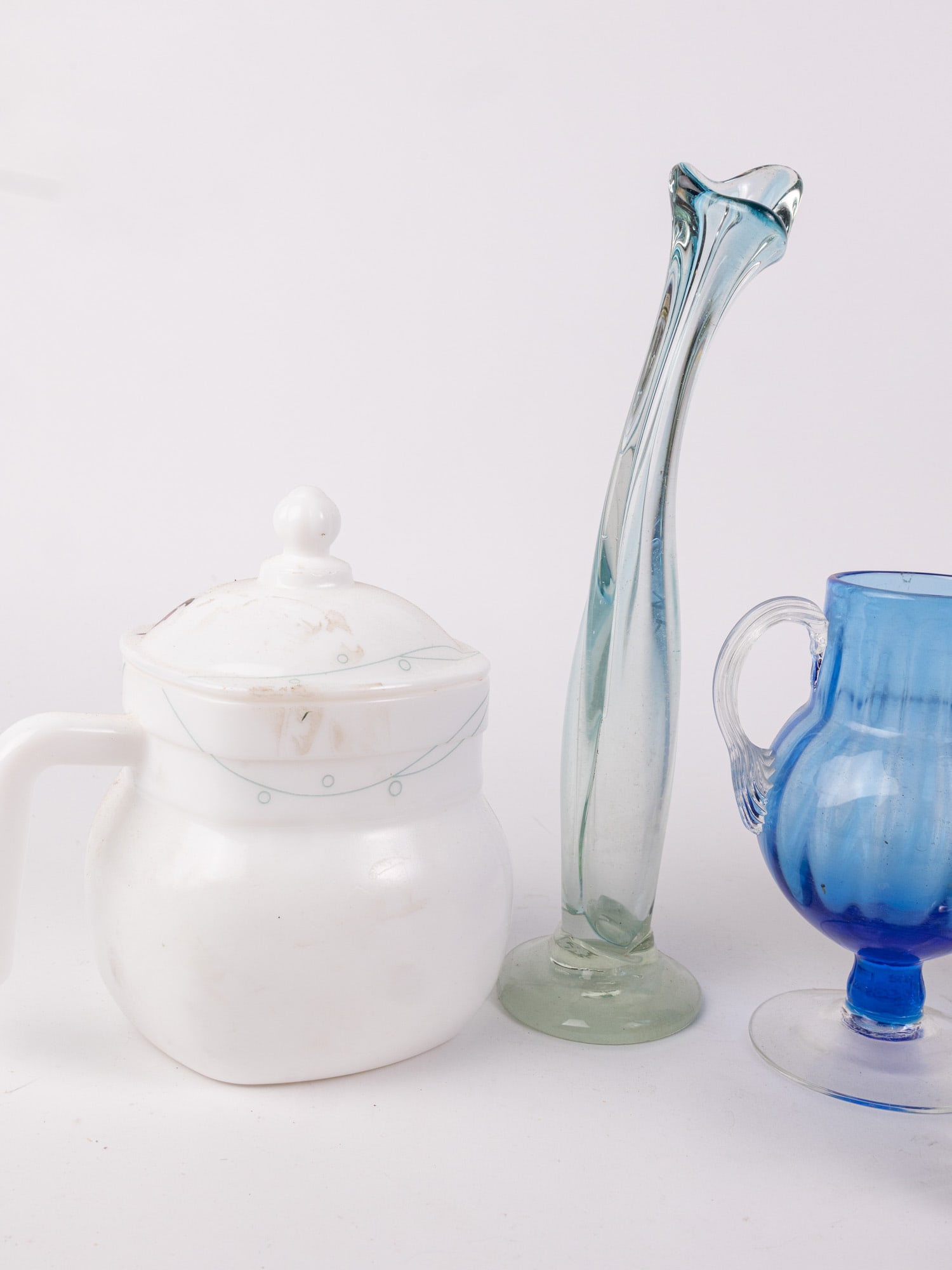 Decorative Assortment ft. Swung Vase - 3