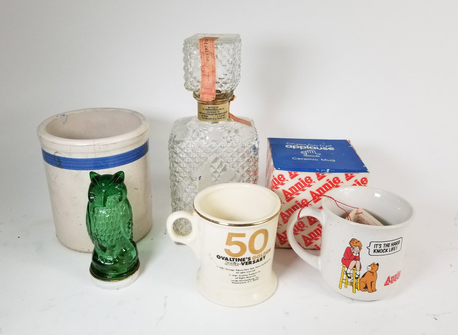 Miscellaneous Lot: Miscellaneous Lot Size 7" x 12" x 12" Literature Brooks Auction – Online Auction Terms & Conditions Contact: (856) 694-2960 | info@brooks.auction READ BEFORE YOU BID: We want you to feel