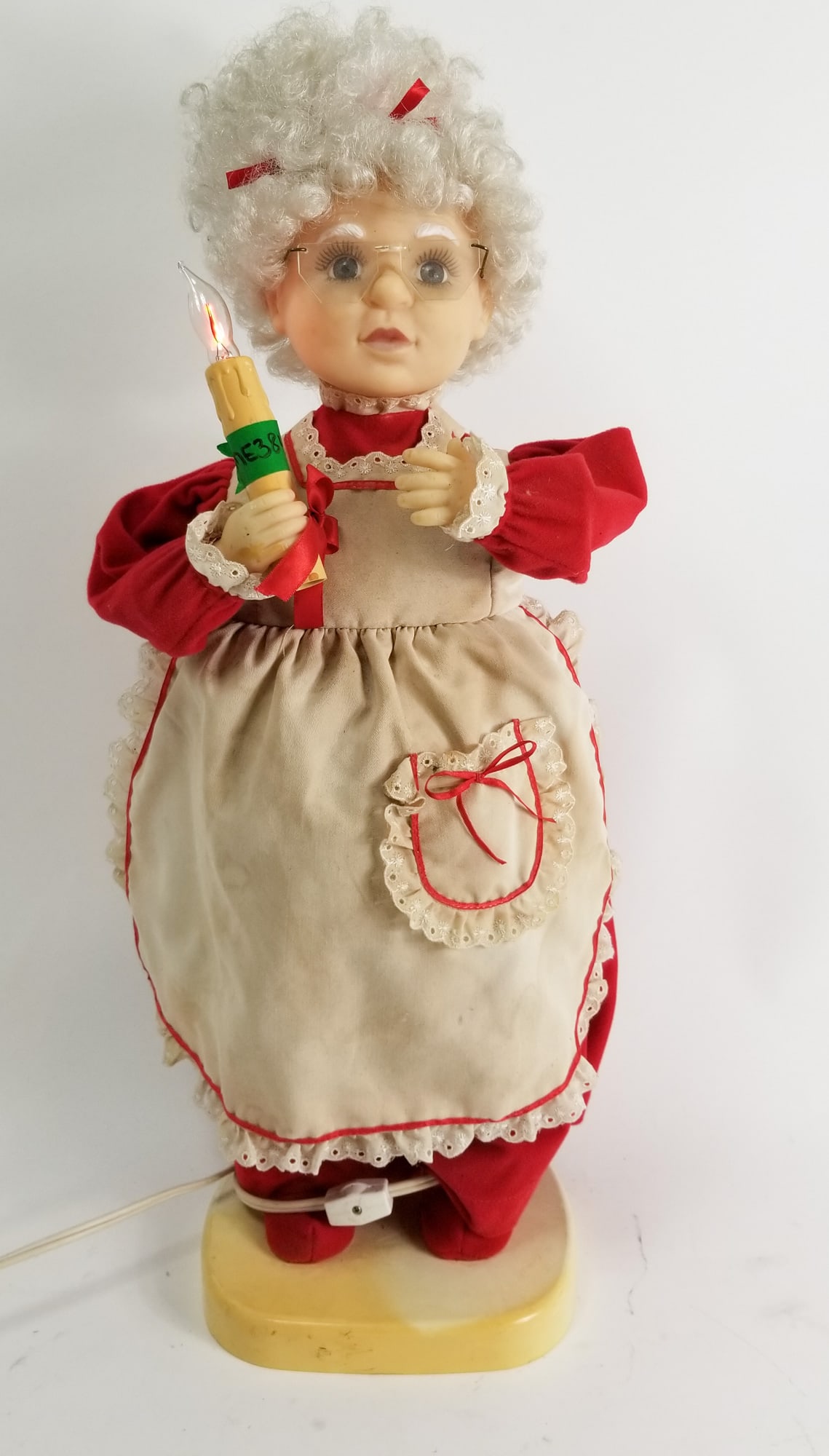 Assortment of Christmas Decor ft.Santa's Best Mrs. Claus Animatronic - 6