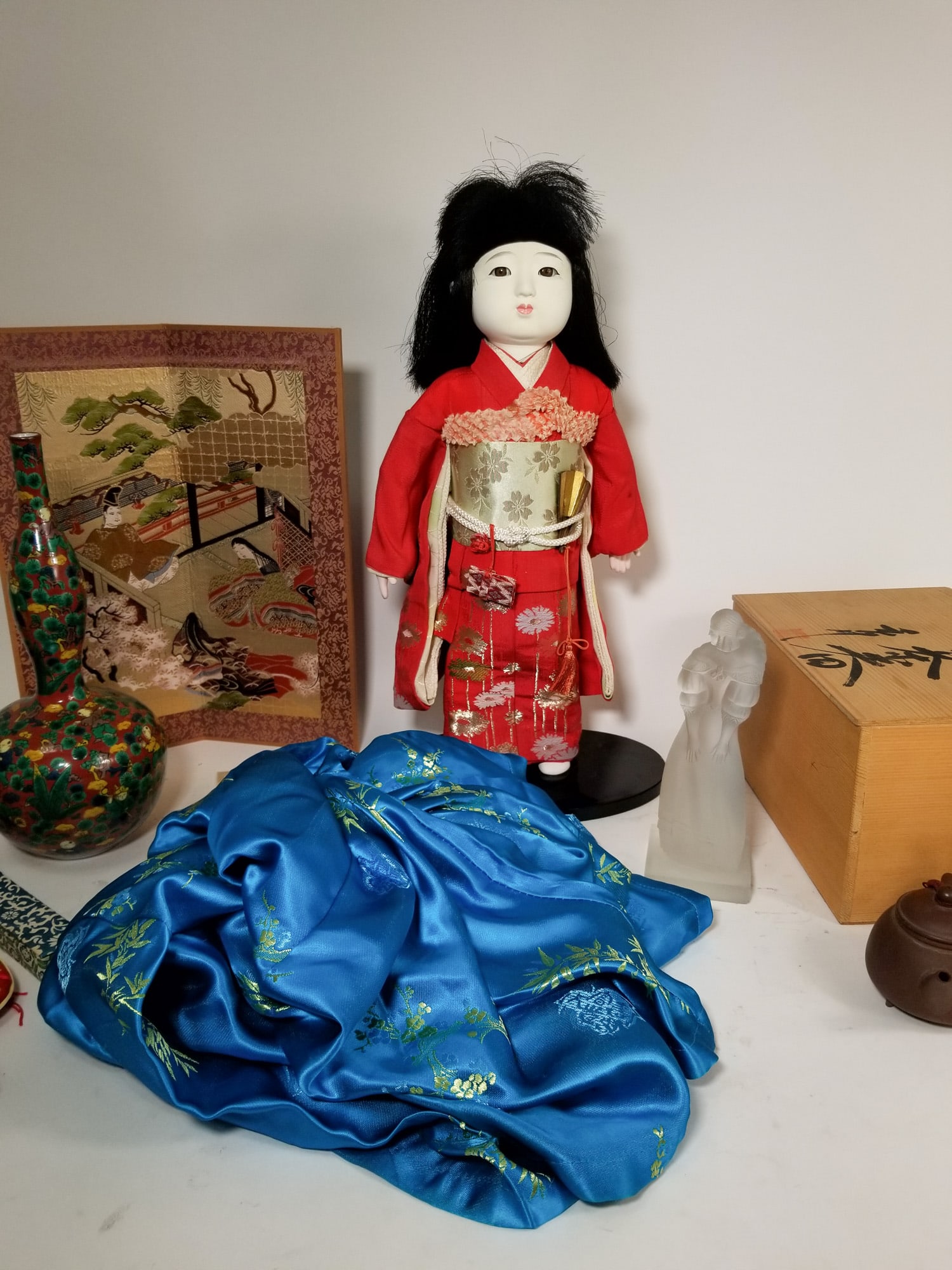 Assortment Lot ft. Japanese Ichimatsu Doll - 4