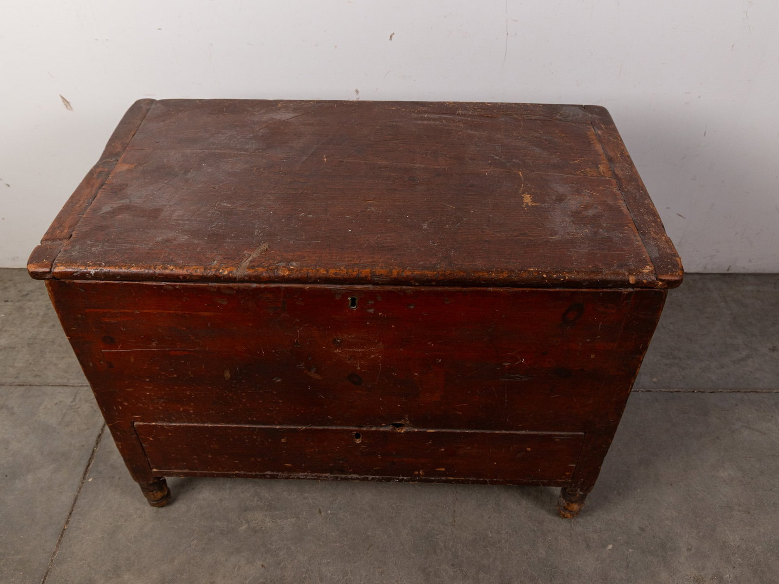 Antique Primitive Wooden Small Blanket Chest - 2