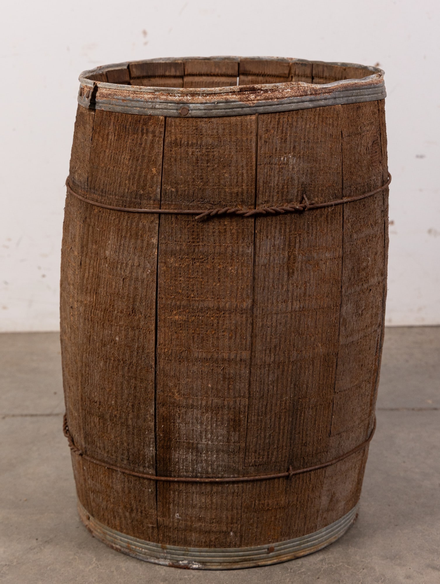 Small Vintage Wooden Barrel: Small Vintage Wooden Barrel Size 20" x 13" x 13" Literature Brooks Auction – Online Auction Terms & Conditions Contact: (856) 694-2960 | info@brooks.auction READ BEFORE YOU BID: We want