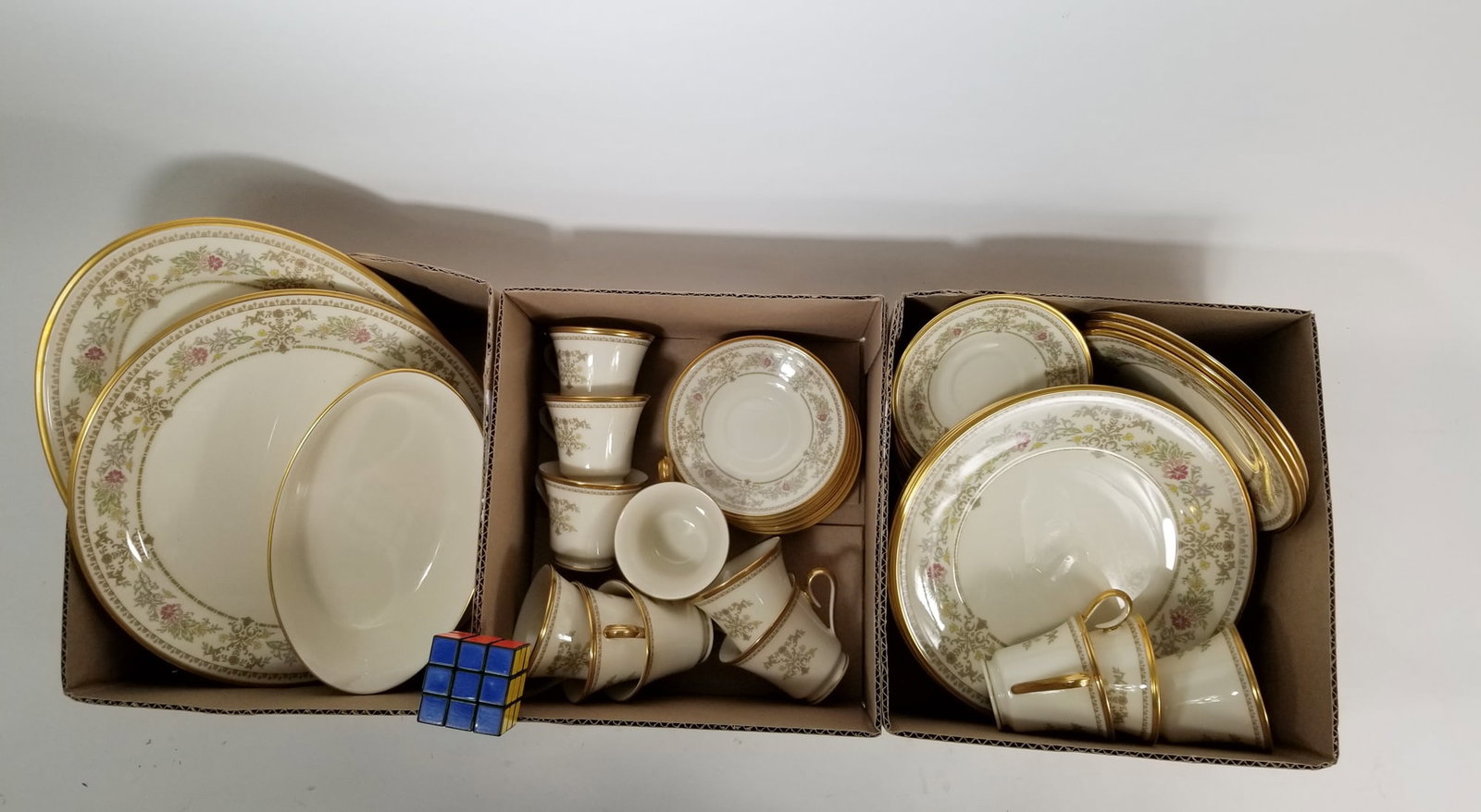 Lenox Castle Garden Porcelain Dishware Set - 3