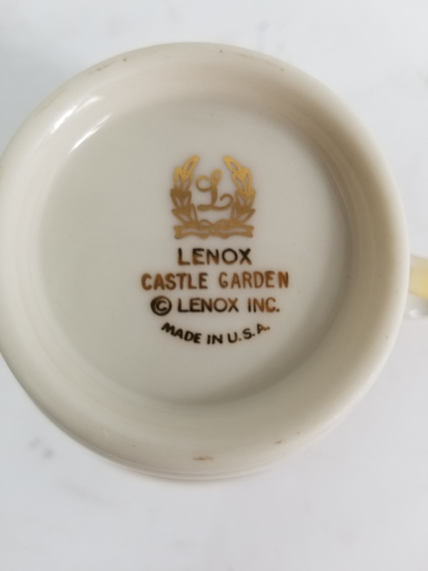 Lenox Castle Garden Porcelain Dishware Set - 7