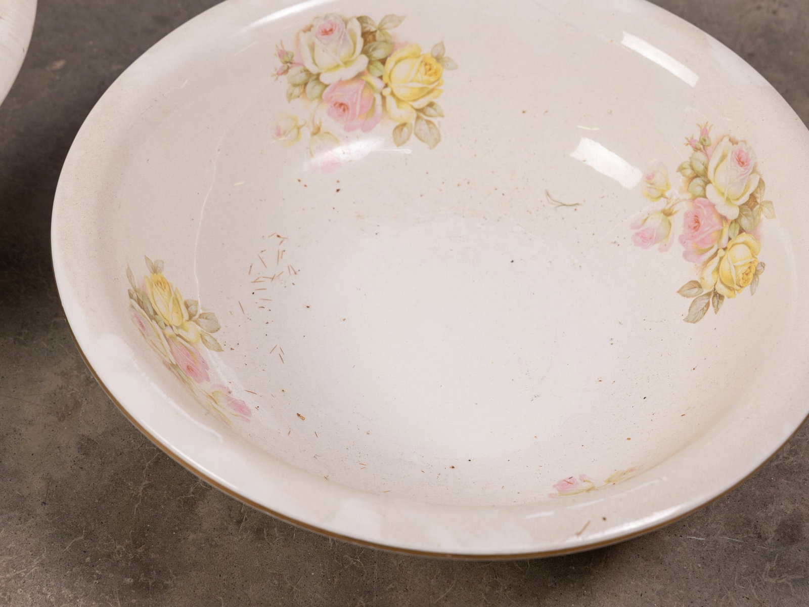 Two Vintage Ceramic Wash Basins ft. Elco - 3