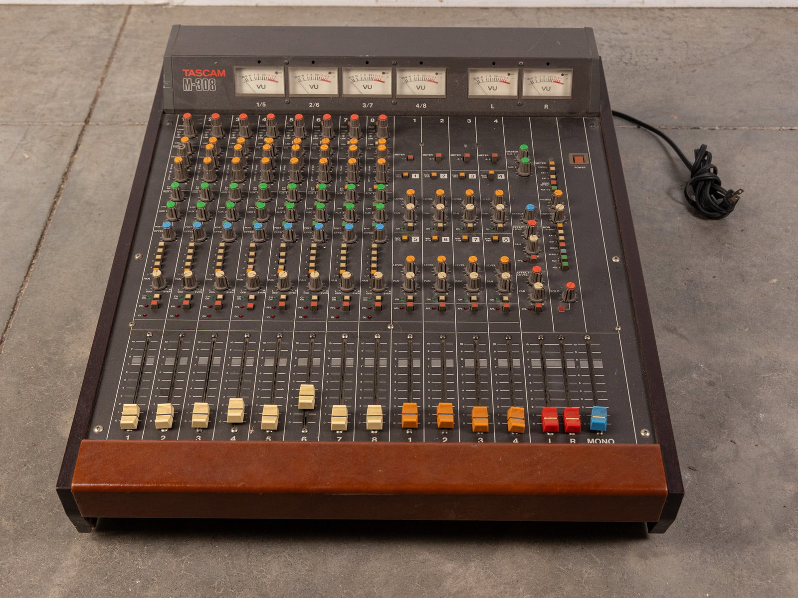 Tascam M-308 Vintage Analogue Mixer: Tascam M-308 Vintage Analogue Mixer Size 9" x 23" x 27" Literature Brooks Auction – Online Auction Terms & Conditions Contact: (856) 694-2960 | info@brooks.auction READ BEFORE YOU BID: We want