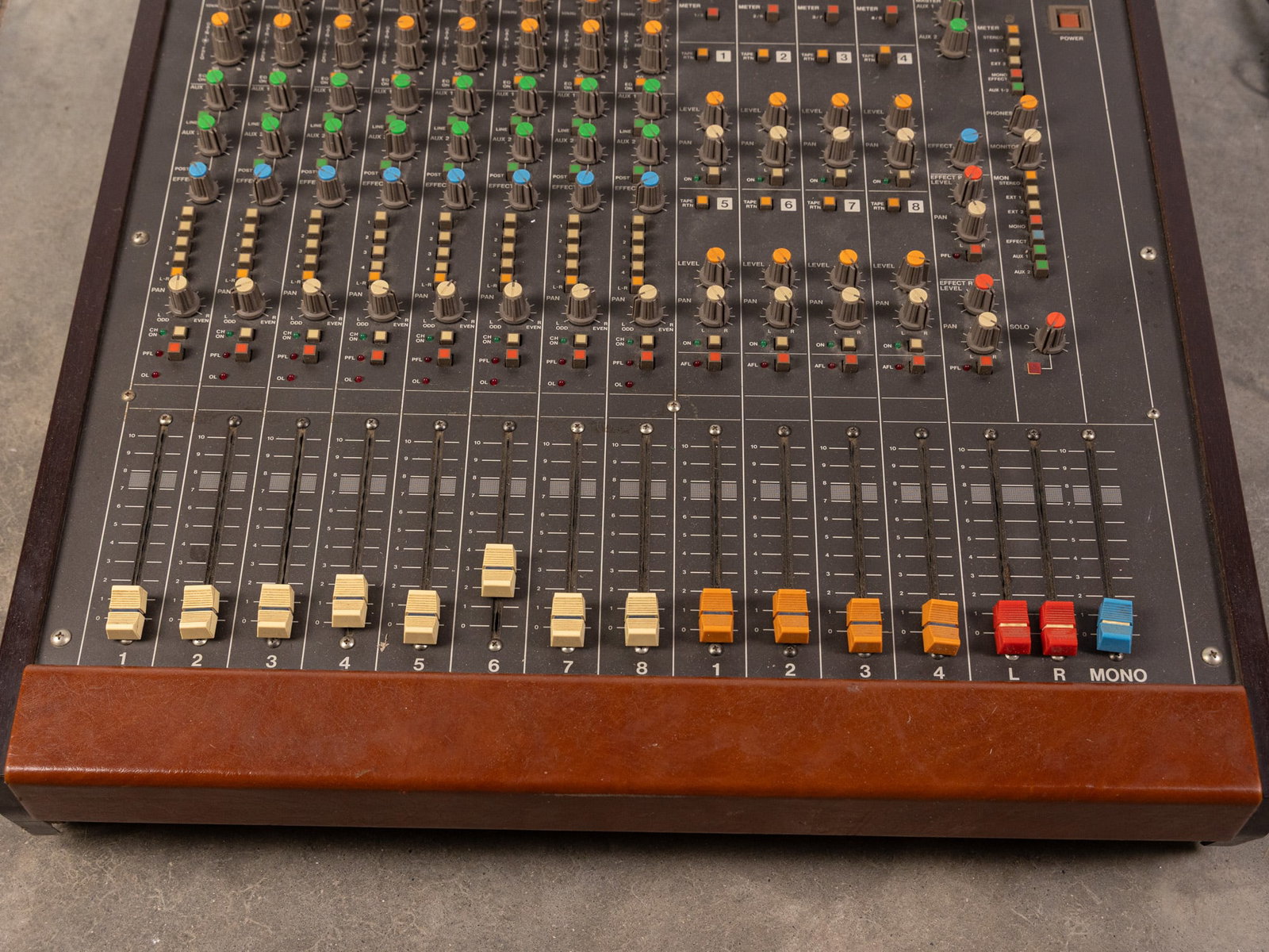Tascam M-308 Vintage Analogue Mixer - 3