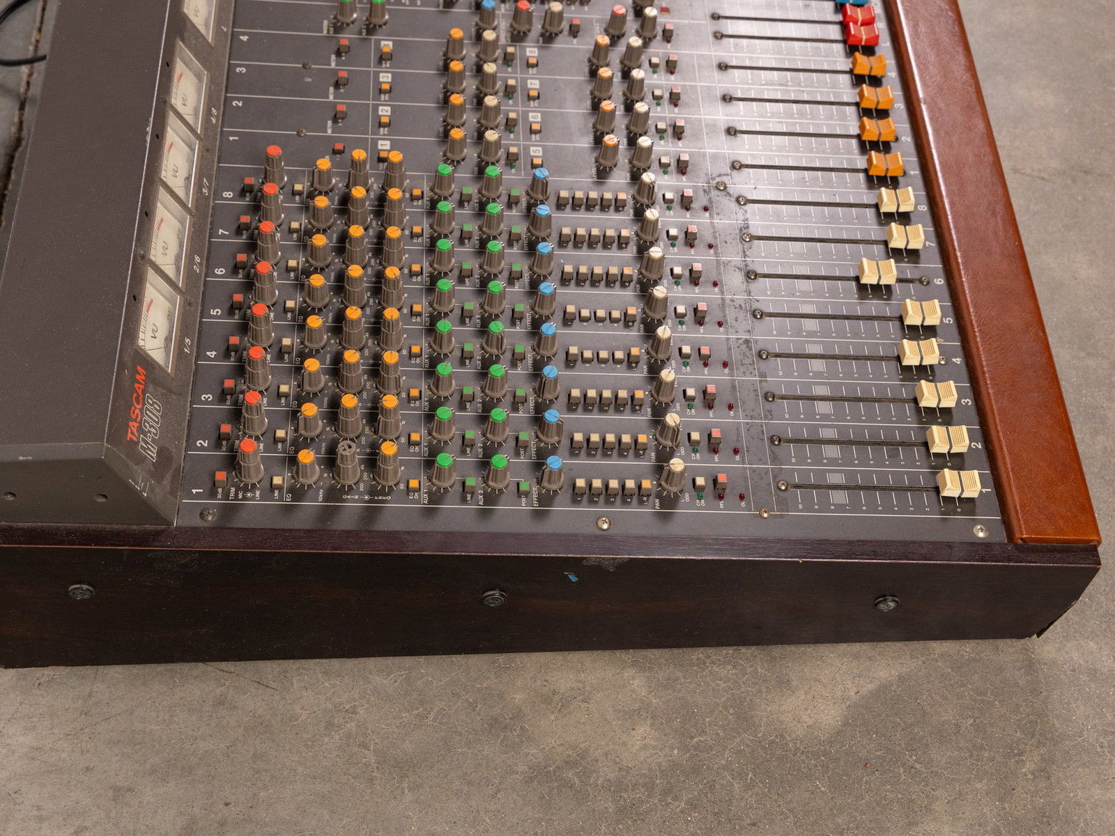 Tascam M-308 Vintage Analogue Mixer - 5