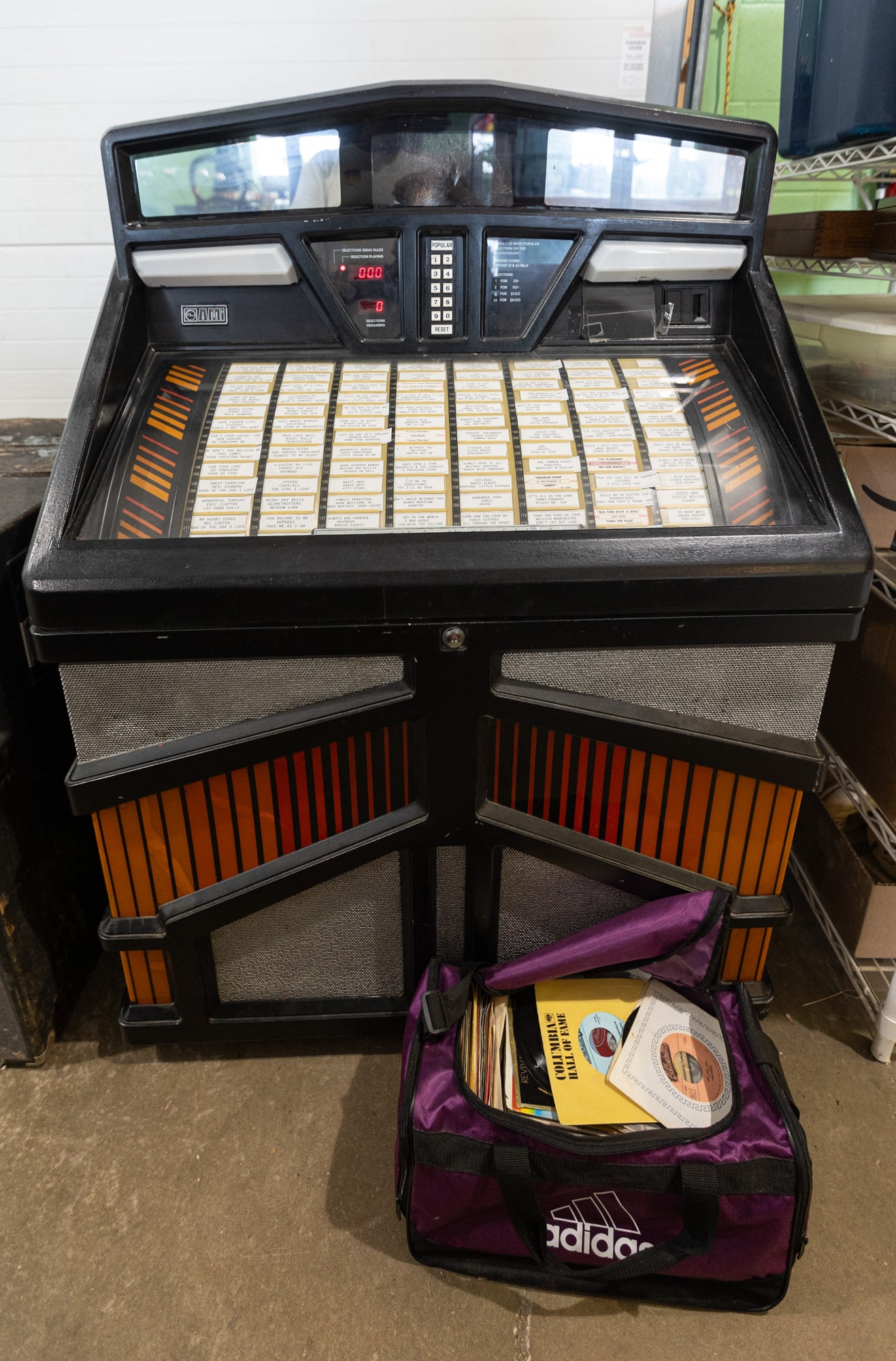 Rowe AMI R-93 200 Selection 45rpm Vinyl Jukebox (1 of 17)