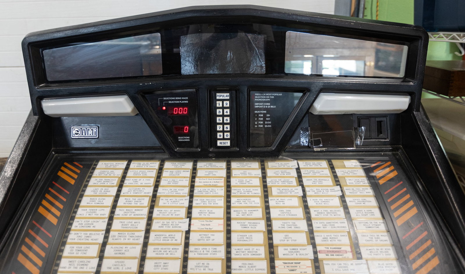 Rowe AMI R-93 200 Selection 45rpm Vinyl Jukebox - 2