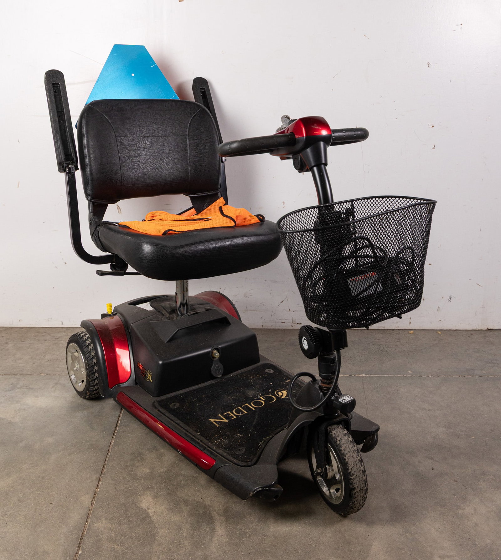 Golden Buzzaround XL Motorized Power Wheel Chair (1 of 10)