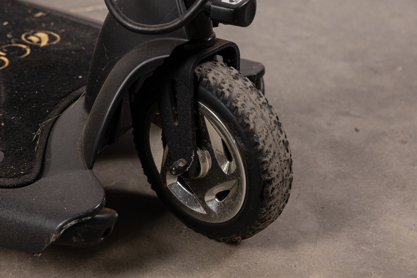 Golden Buzzaround XL Motorized Power Wheel Chair - 3