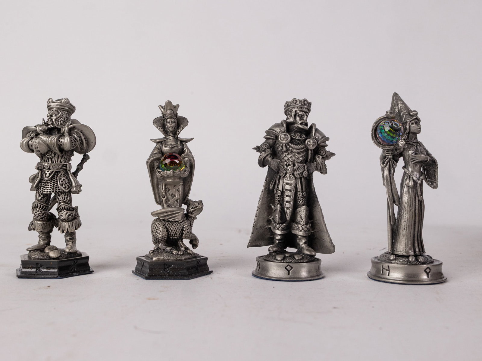Danbury Mint Fantasy of the Crystal Pewter Chess Set COMPLETE - 8