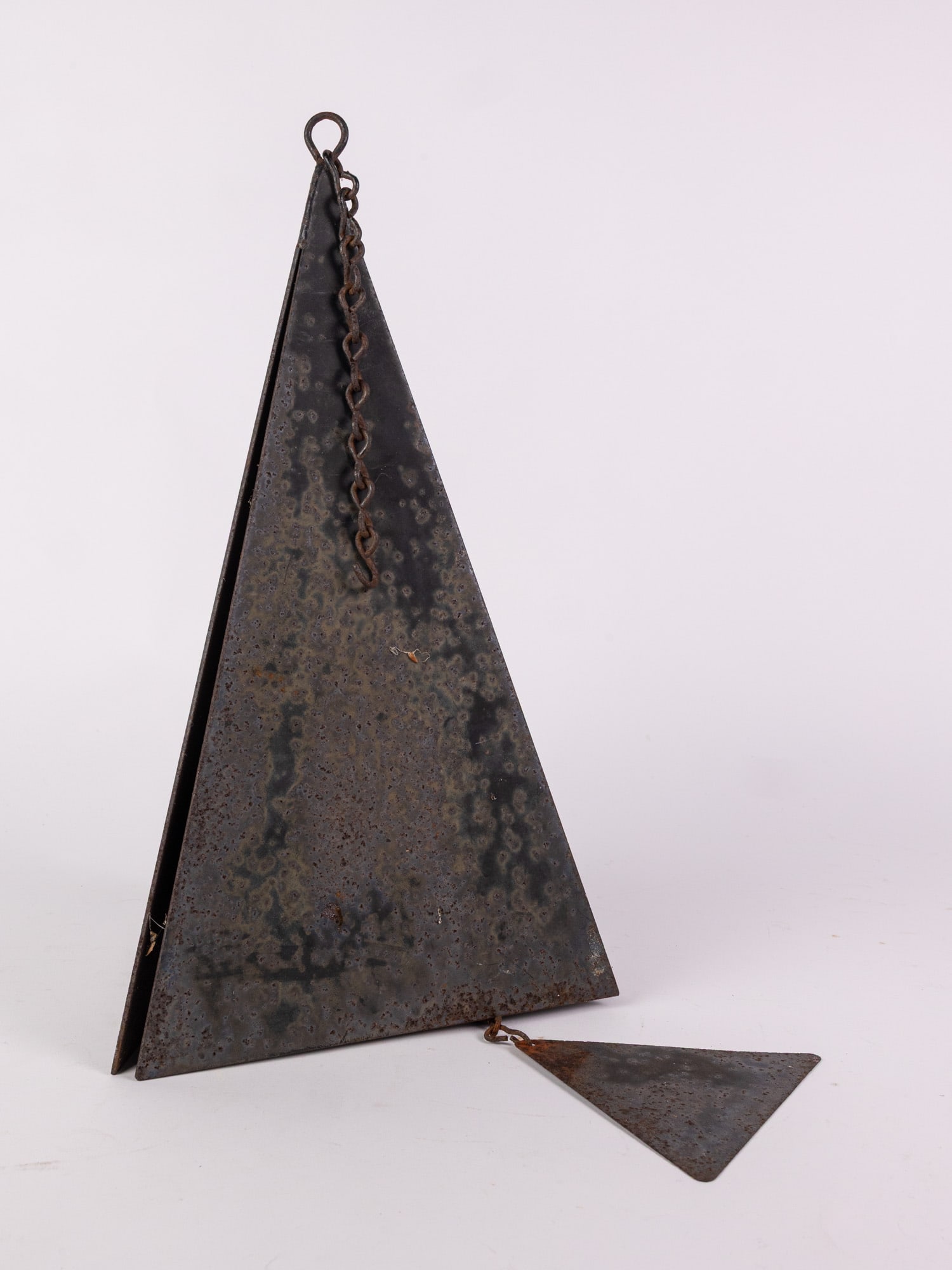 Paolo Soleri Type Brutalist Wind Chime: Paolo Soleri Type Brutalist Wind Chime Literature Brooks Auction – Online Auction Terms & Conditions Contact: (856) 694-2960 | info@brooks.auction READ BEFORE YOU BID: We want you to feel