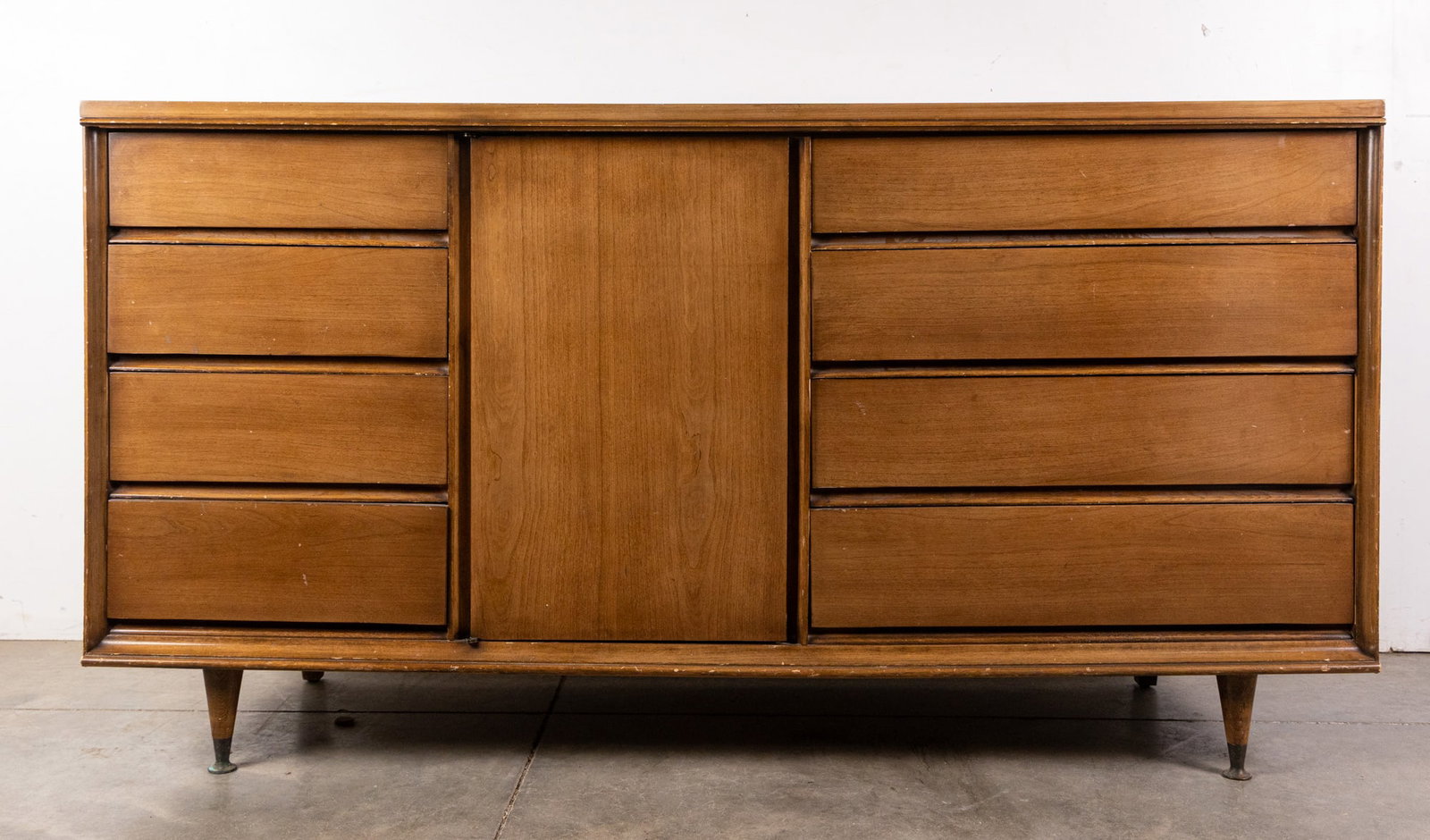 Vintage Mid Century Modern MCM Dresser Console: Vintage Mid Century Modern MCM Dresser Console Size 32" x 60" x 18" Literature Brooks Auction – Online Auction Terms & Conditions Contact: (856) 694-2960 | info@brooks.auction READ BEFORE YOU