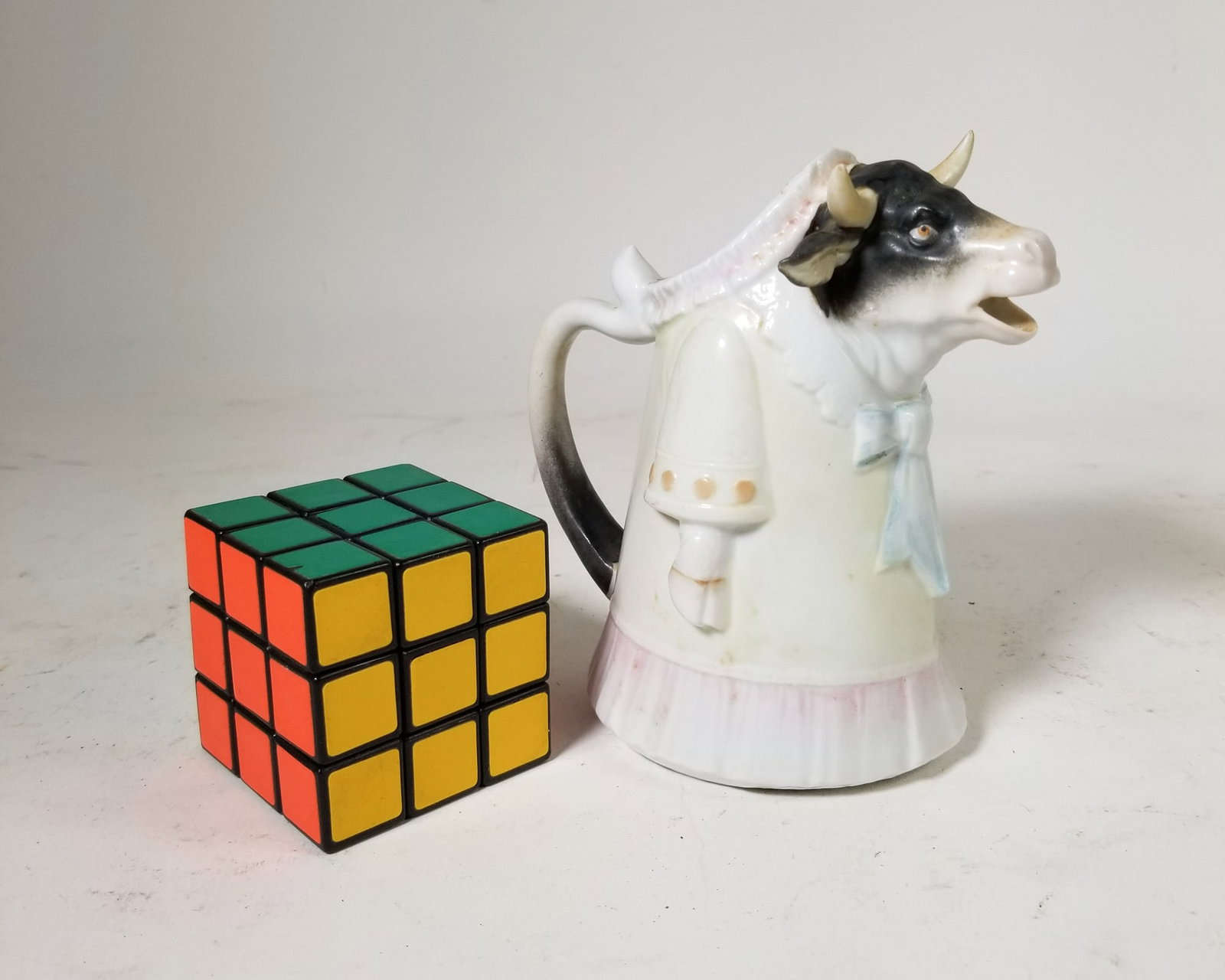 Shafer & Vater Porcelain Cow Creamer - 2