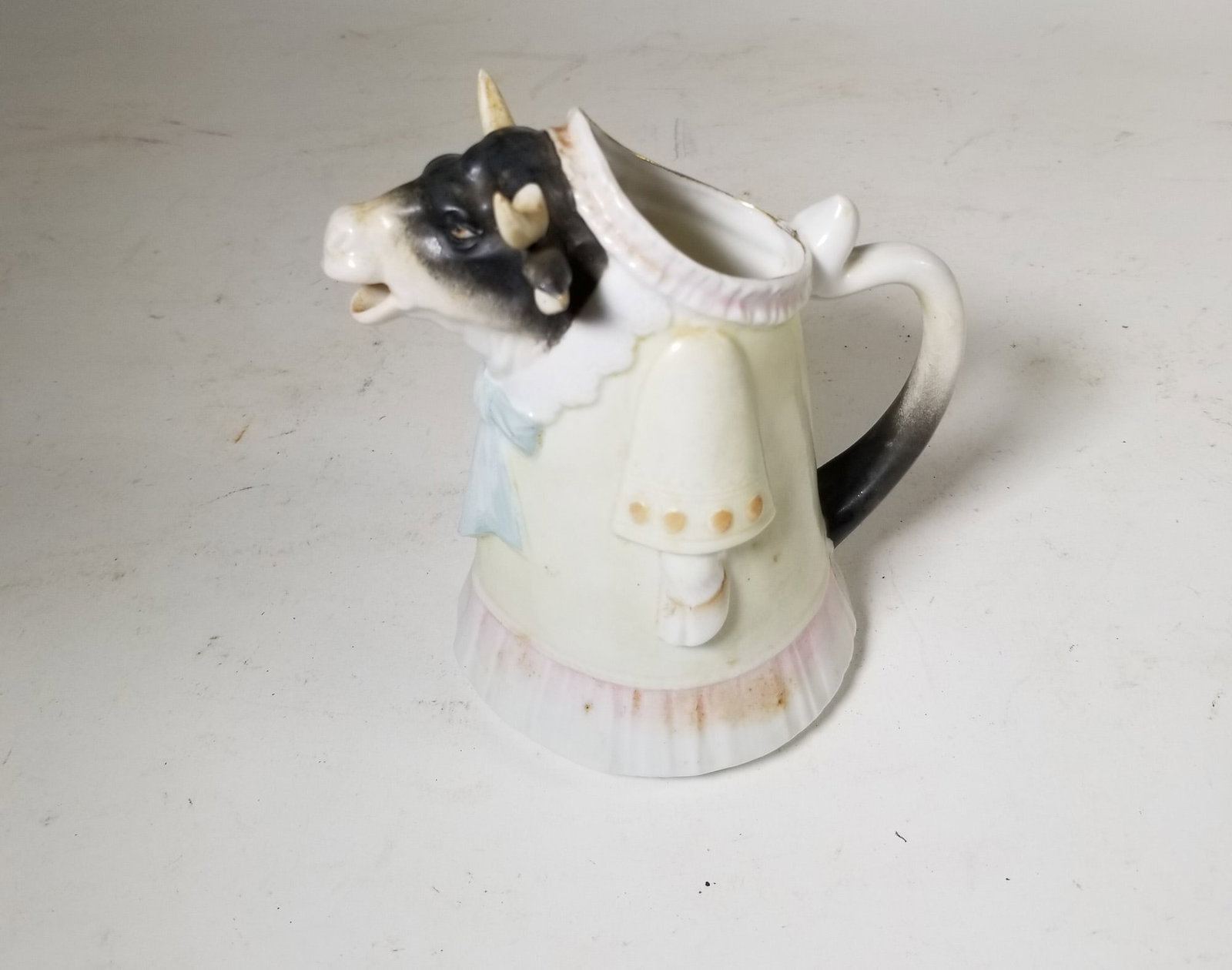 Shafer & Vater Porcelain Cow Creamer - 4