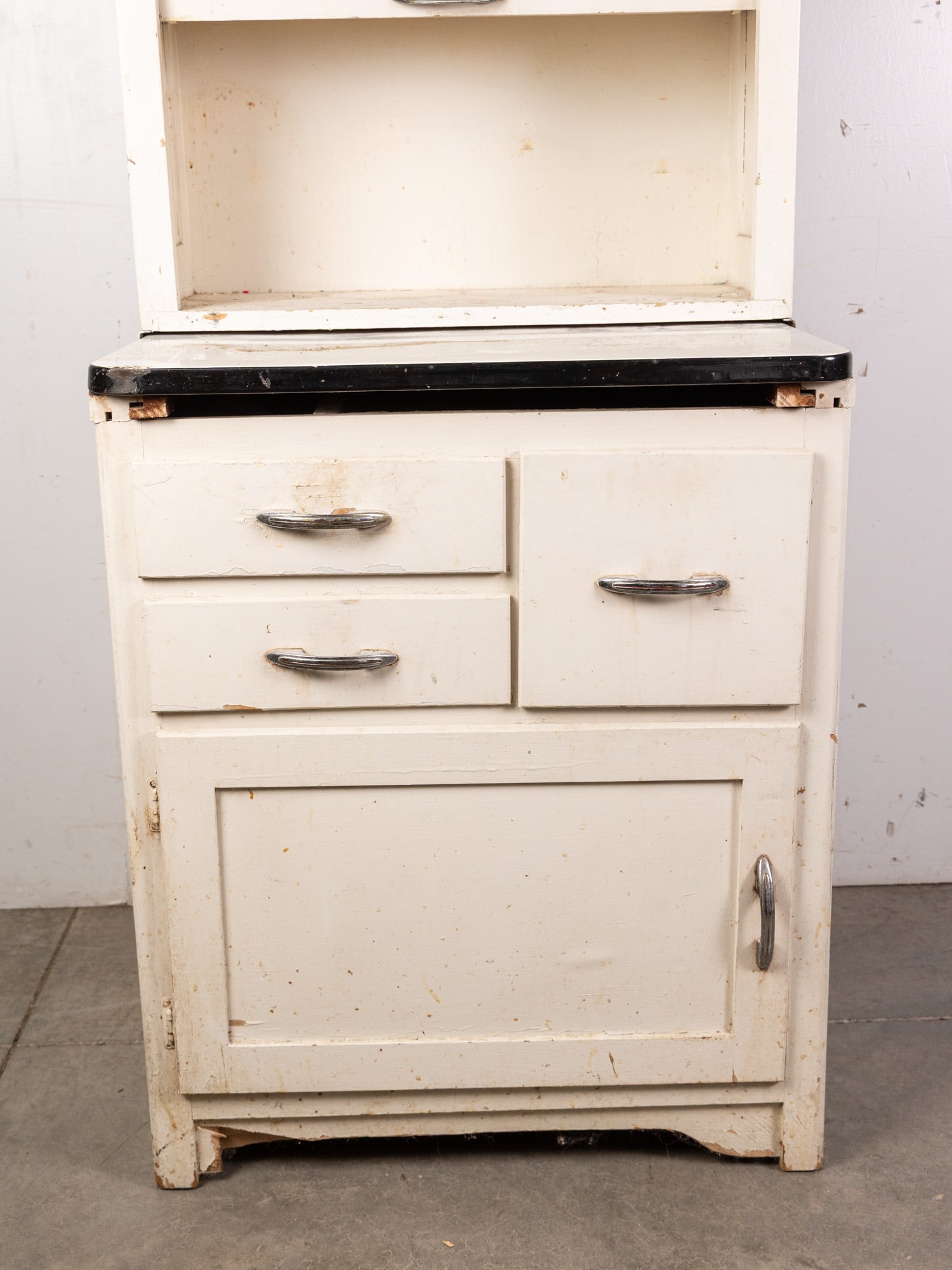 Vintage Art Deco Hoosier Cabinet - 2