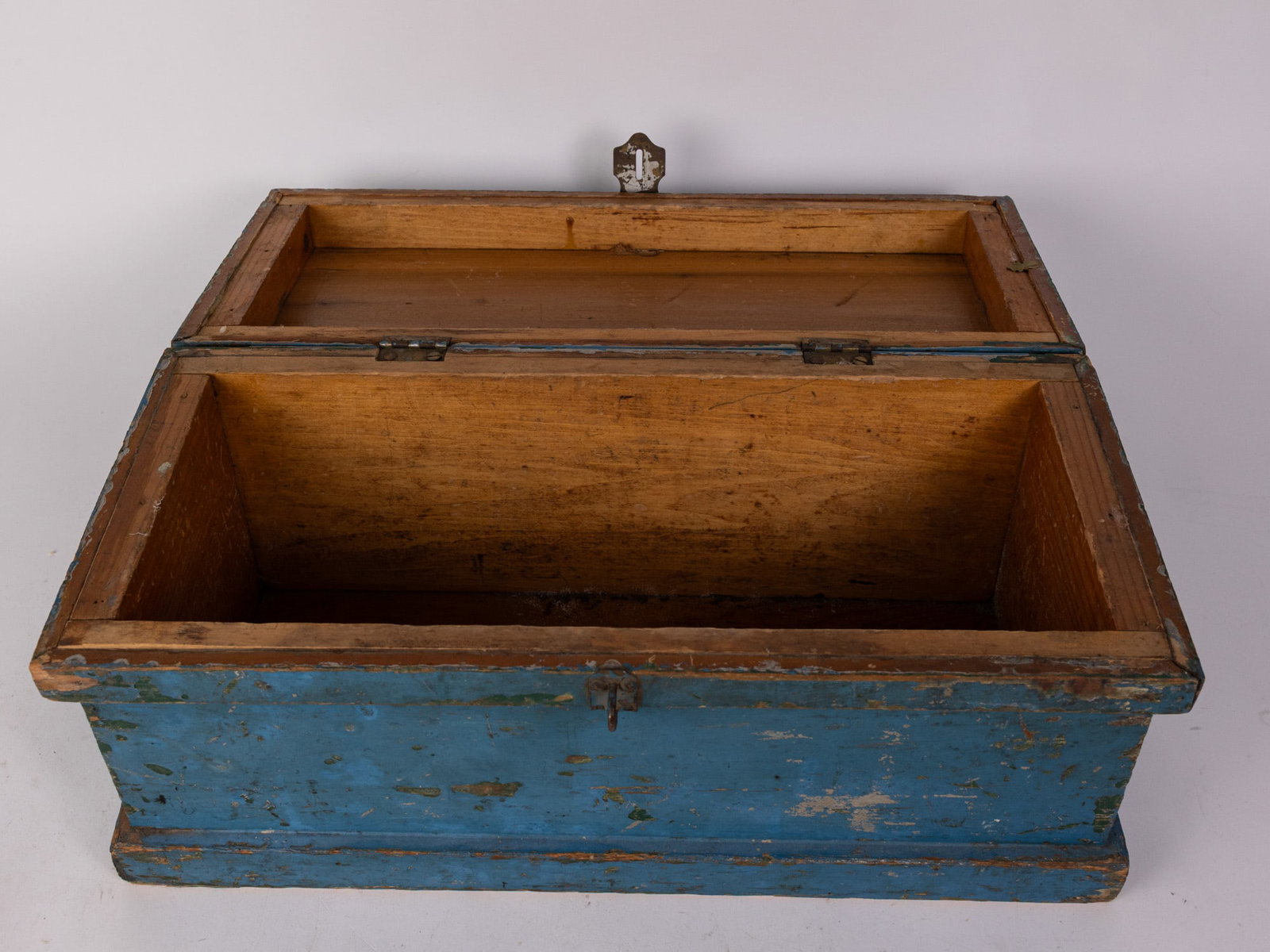 Antique Blue Painted Wooden Rustic Storage Chest - 4