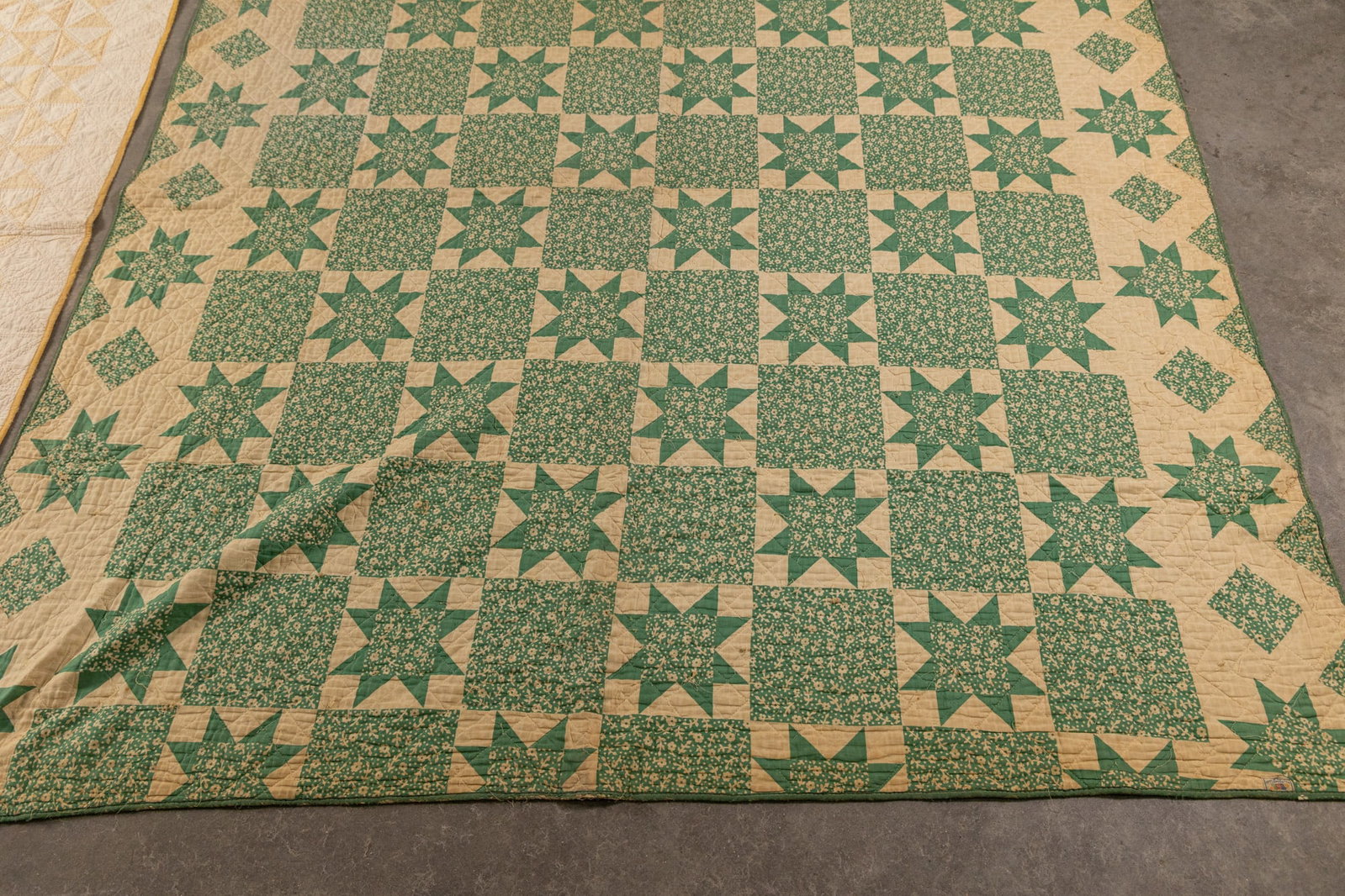 Two Vintage Floral Patterened Quilts - 5