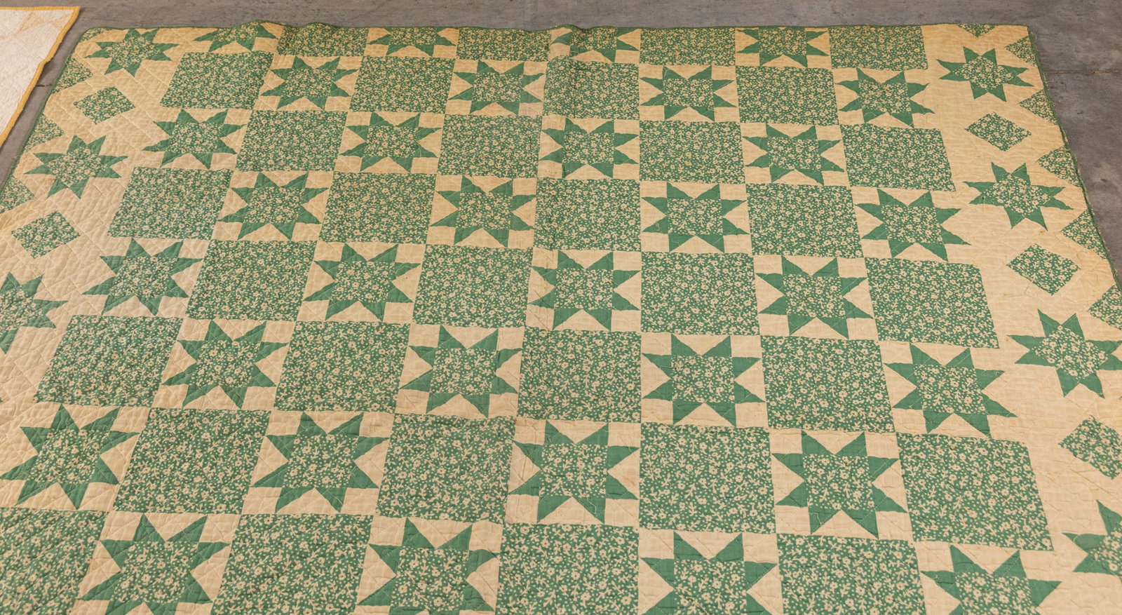 Two Vintage Floral Patterened Quilts - 6
