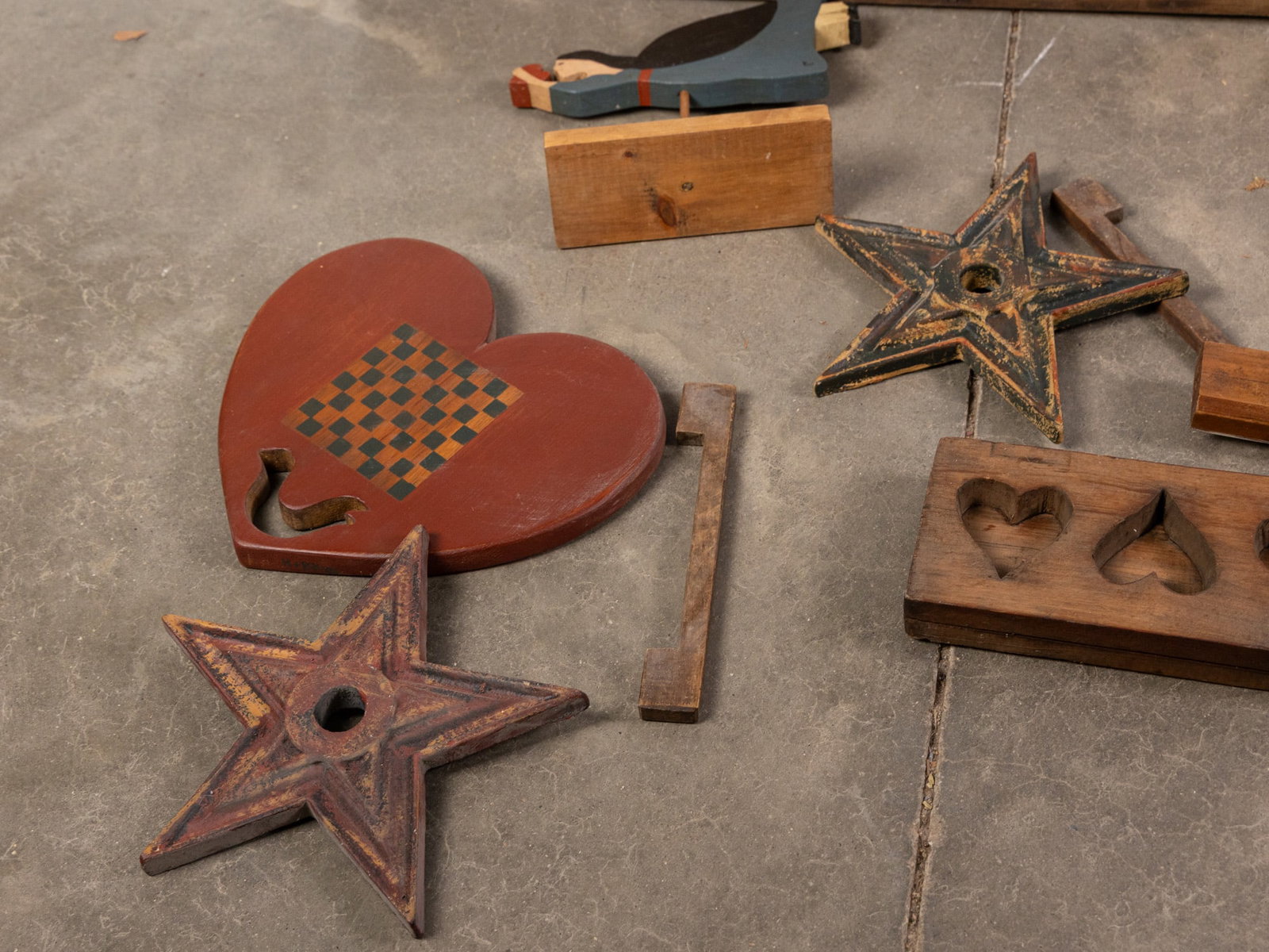Primitive Style Decor Assortment Lot - 2