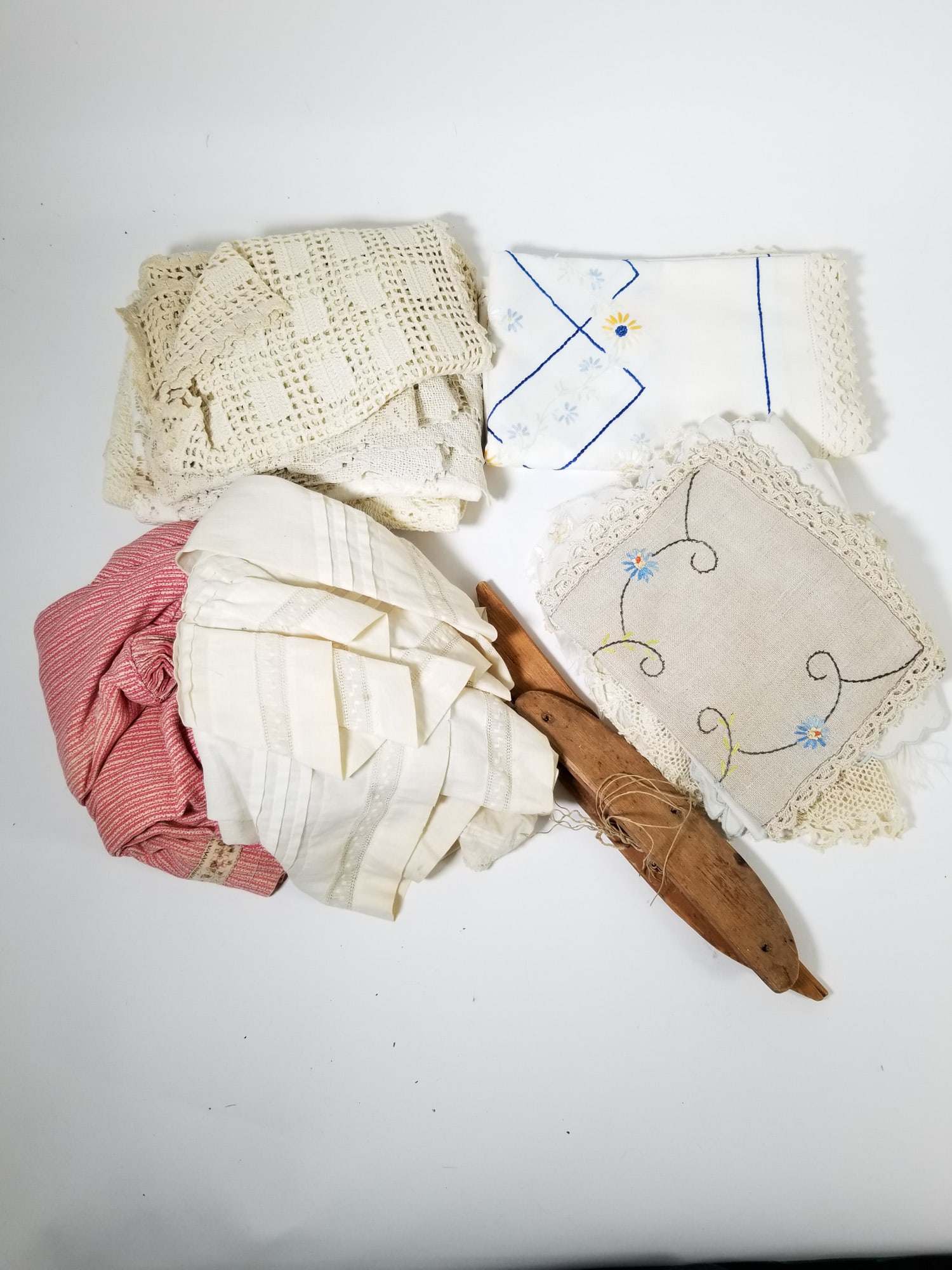 Lot of Assorted Vintage and Antique Textiles - 3