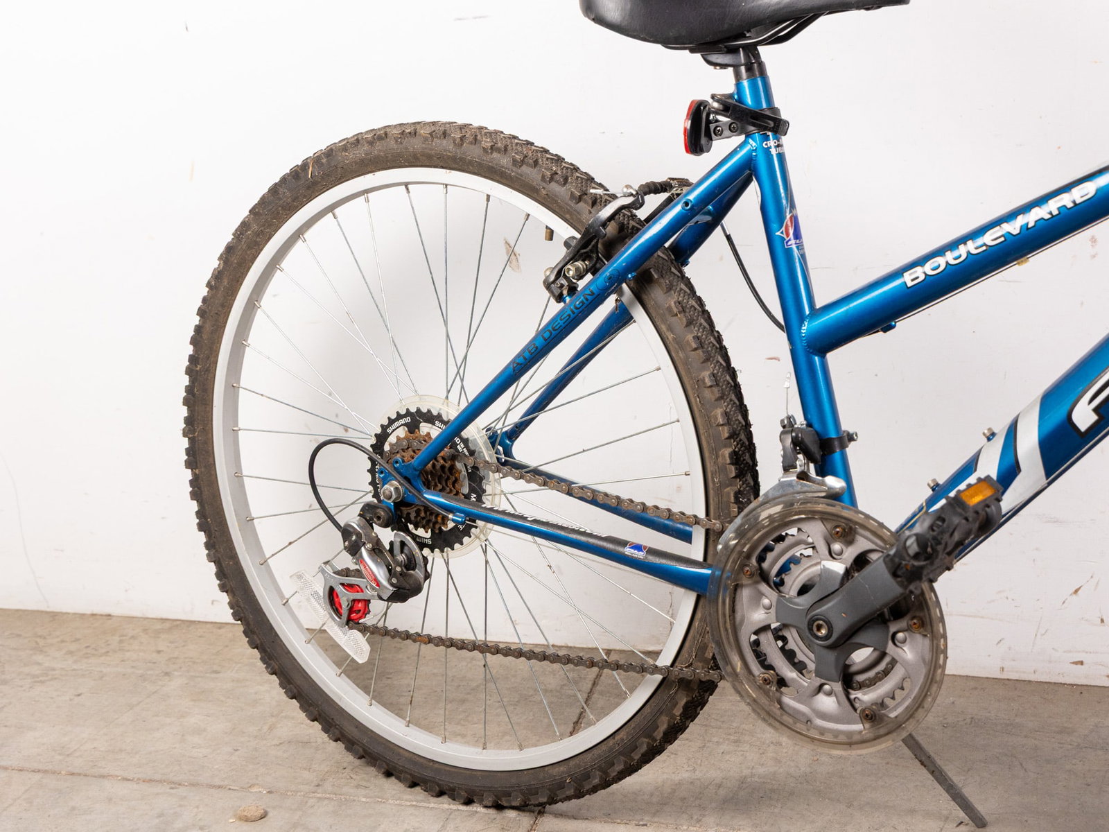 Fuji Boulevard Mountain Bike - 2