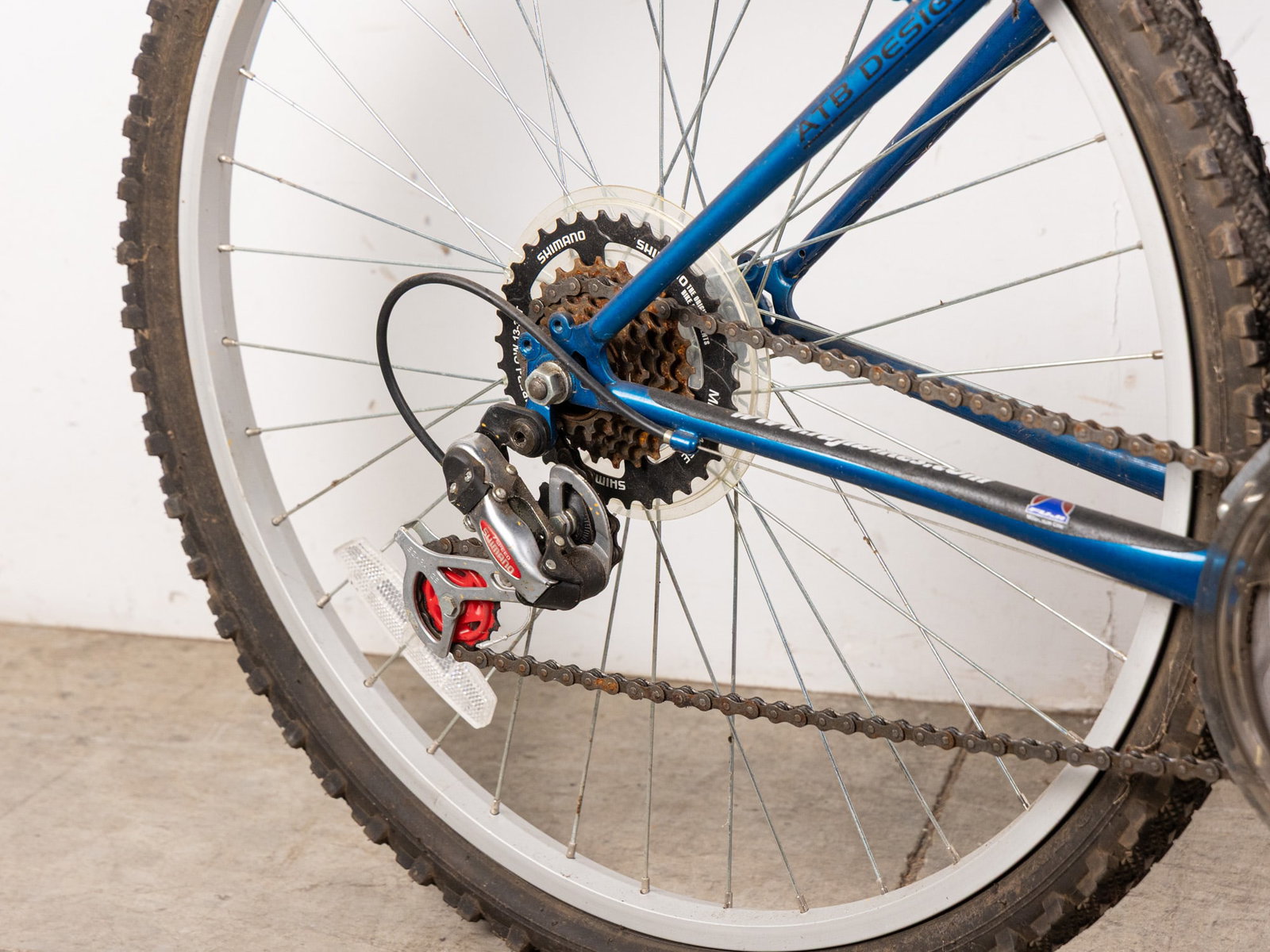 Fuji Boulevard Mountain Bike - 3