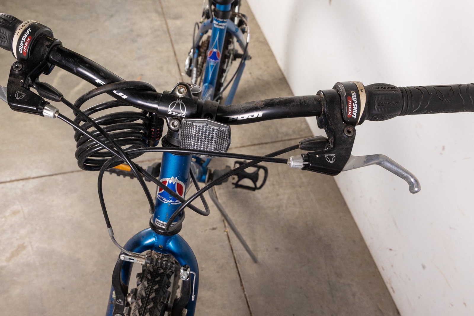 Fuji Boulevard Mountain Bike - 6