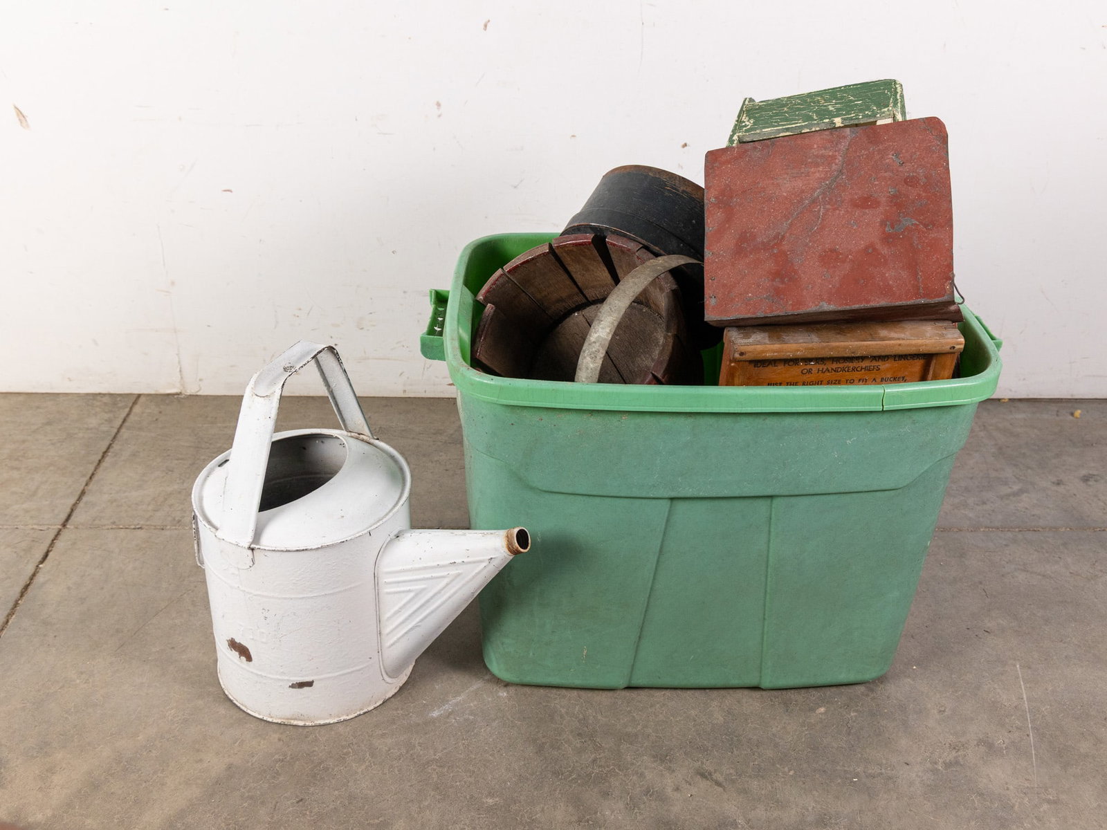 Assorted Vintage and Antique Primitive Decor (1 of 4)