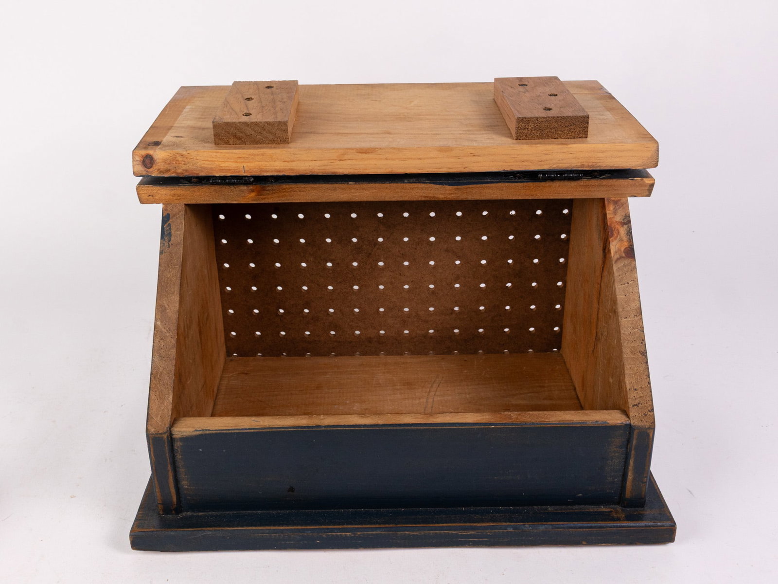 Rustic Country-Style Wooden Hand Painted Bread Box - 3