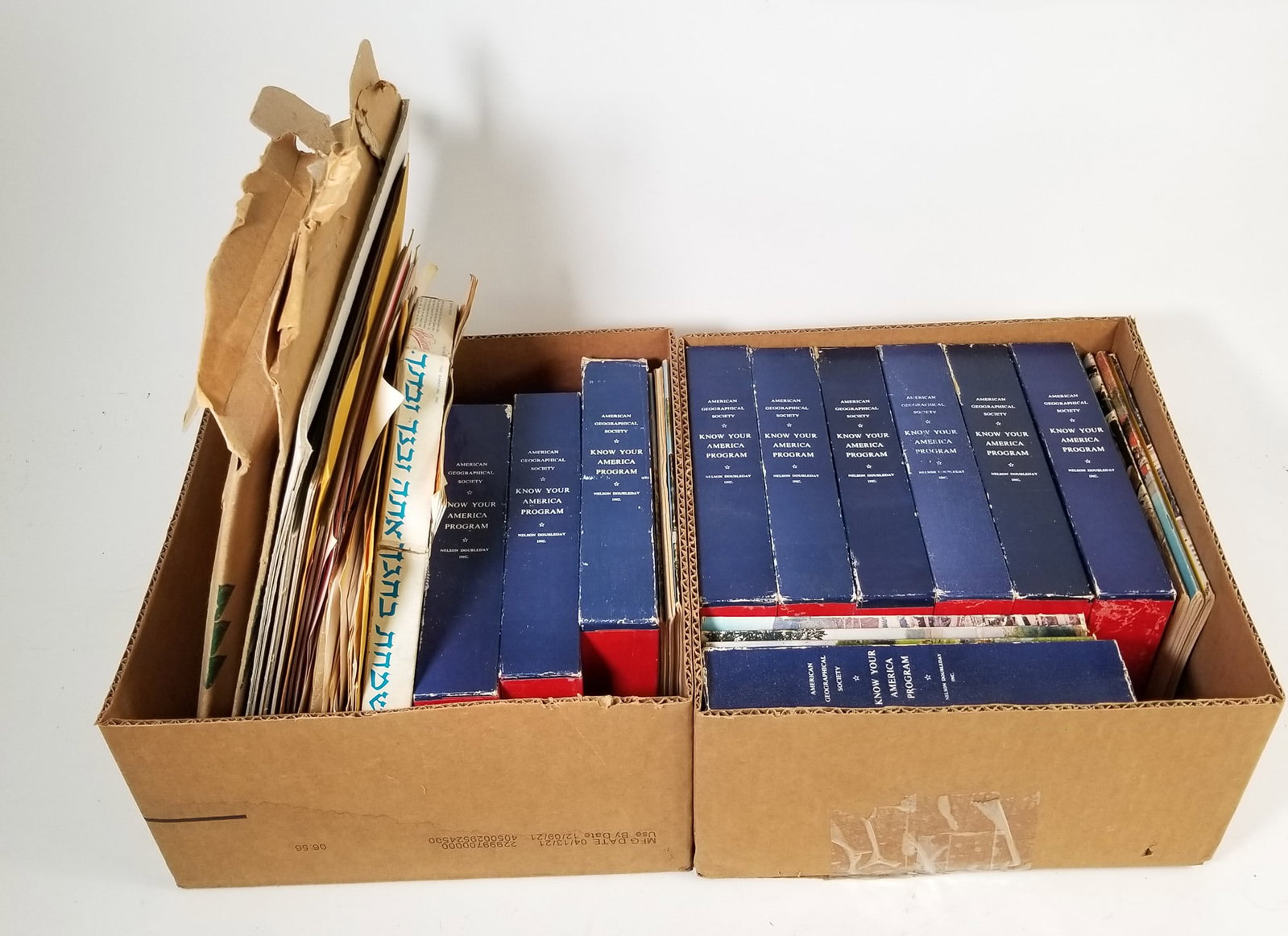 Assortment of Vintage Ephemera ft. American Geographical Society "Know Your America" Programs: Assortment of Vintage Ephemera ft. American Geographical Society "Know Your America" Programs Size 7" x 12" x 12" Literature Brooks Auction – Online Auction Terms & Conditions Contact: (856)
