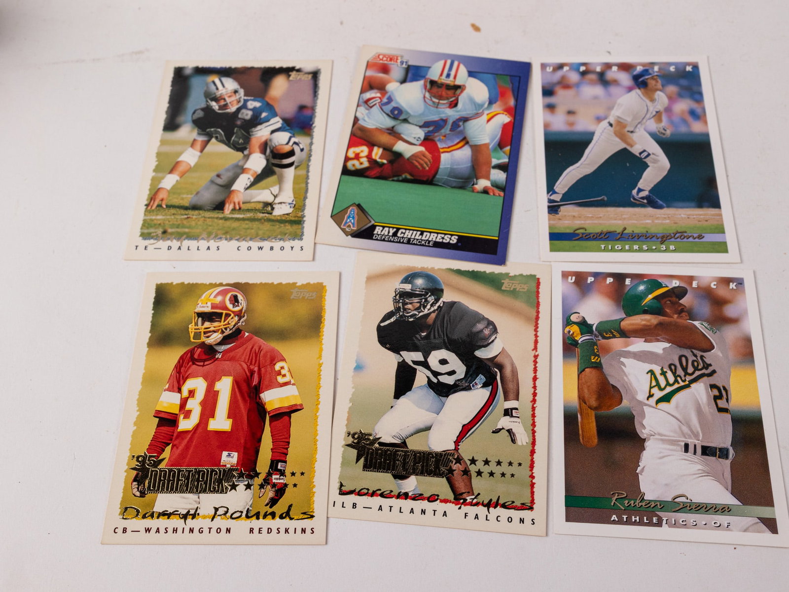 Large Assortment of Vintage Sports Trading Cards - 3