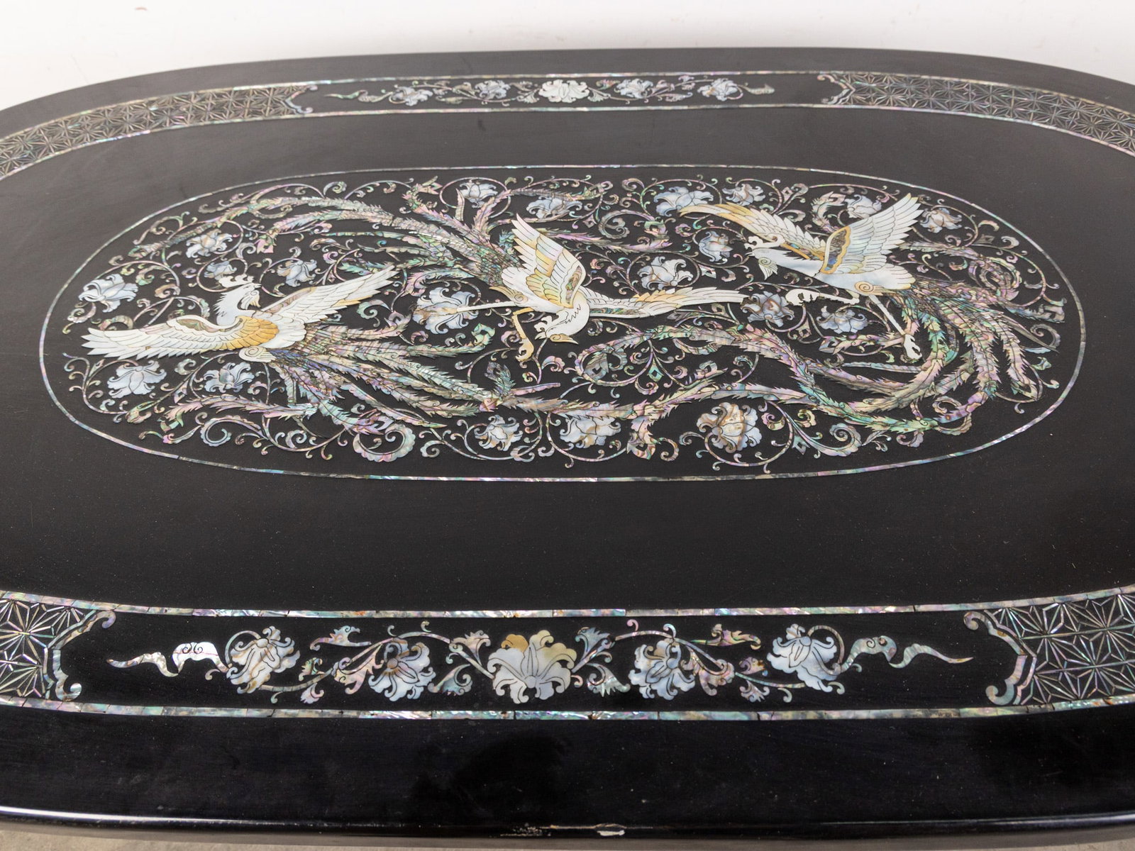 Vintage Asian Mother of Pearl Inlaid Black Lacquer Table - 2